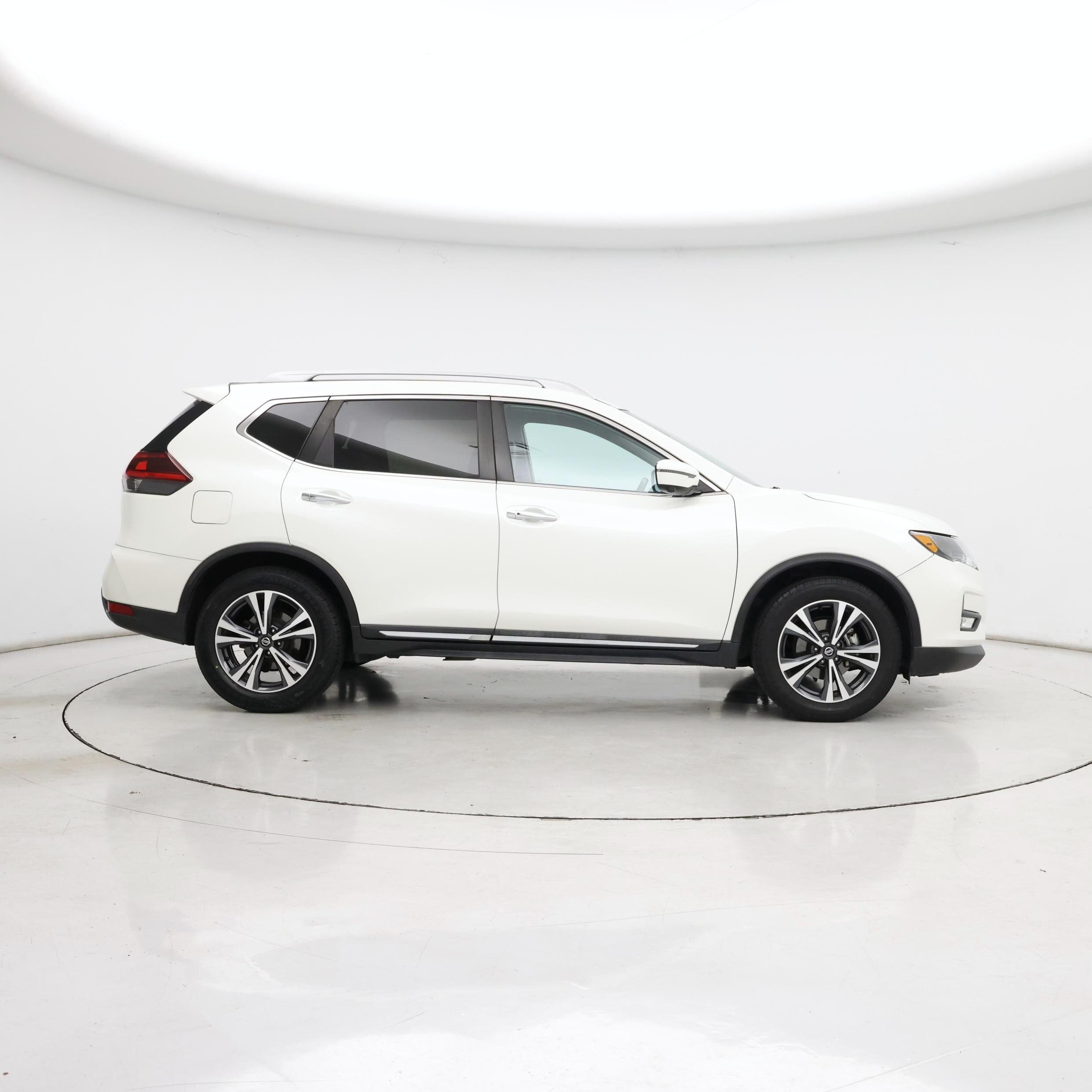 Thumbnail: 2018 Nissan Rogue - 7