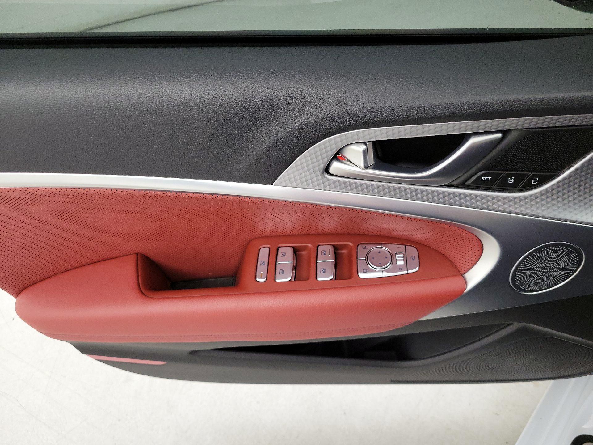 Thumbnail: 2023 Genesis G70 - 12