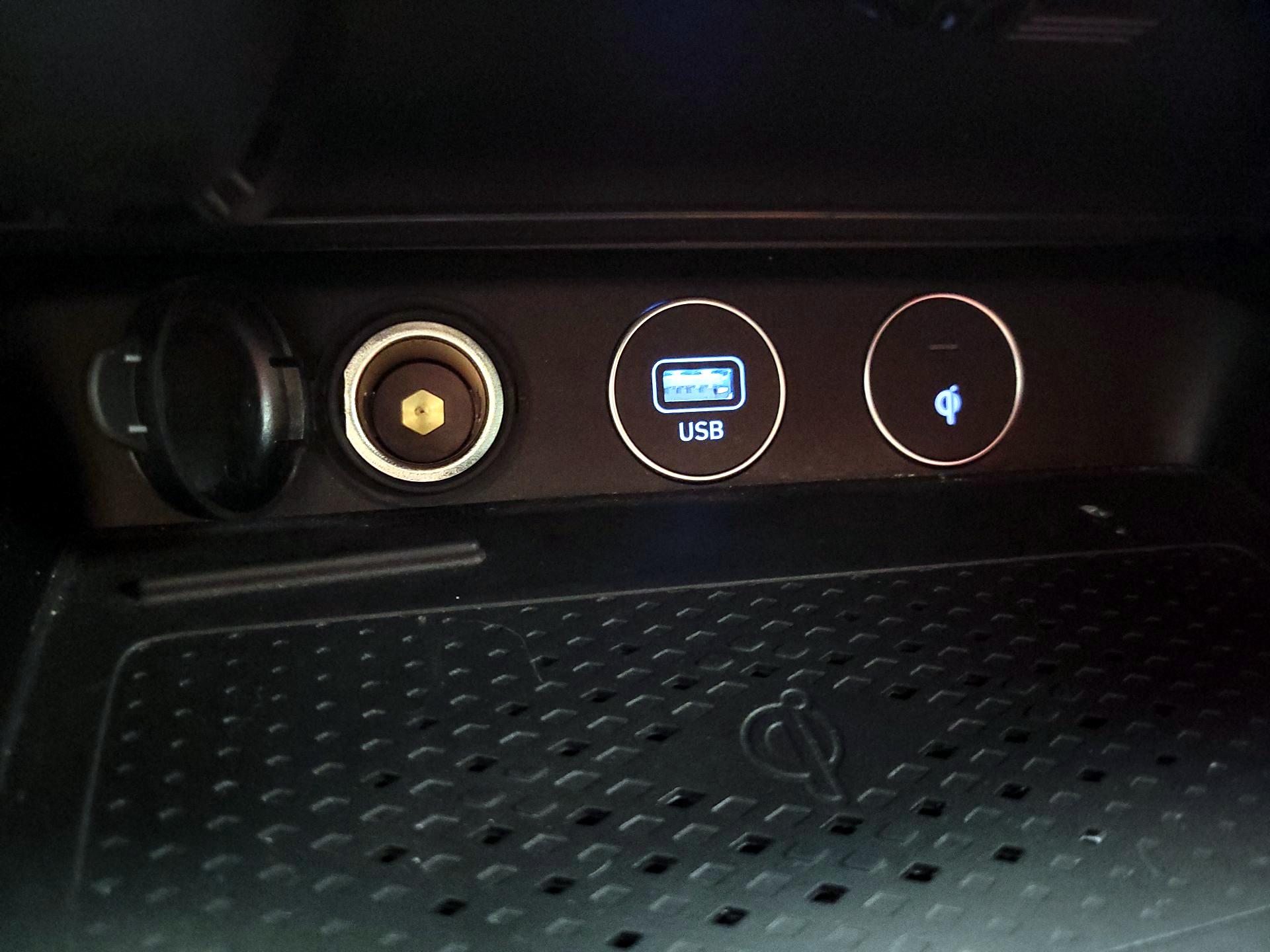 Thumbnail: 2023 Genesis G70 - 19