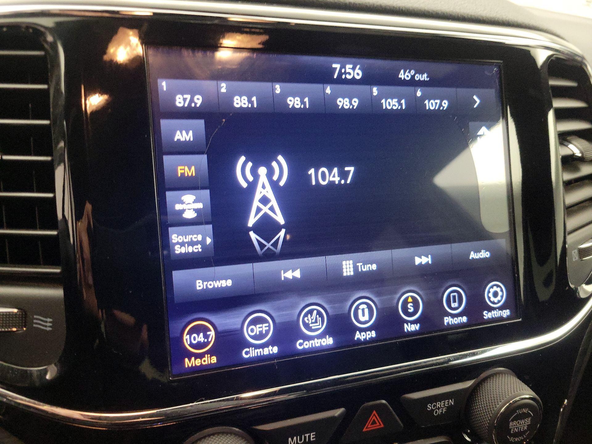 Thumbnail: 2019 Jeep Grand Cherokee - 16