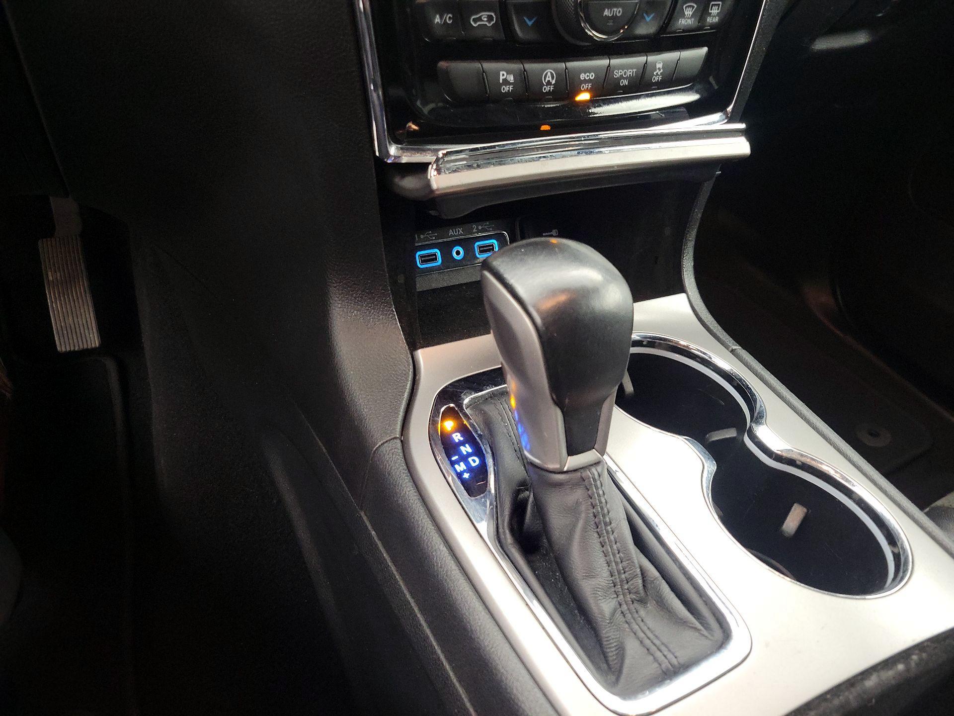 Thumbnail: 2019 Jeep Grand Cherokee - 18