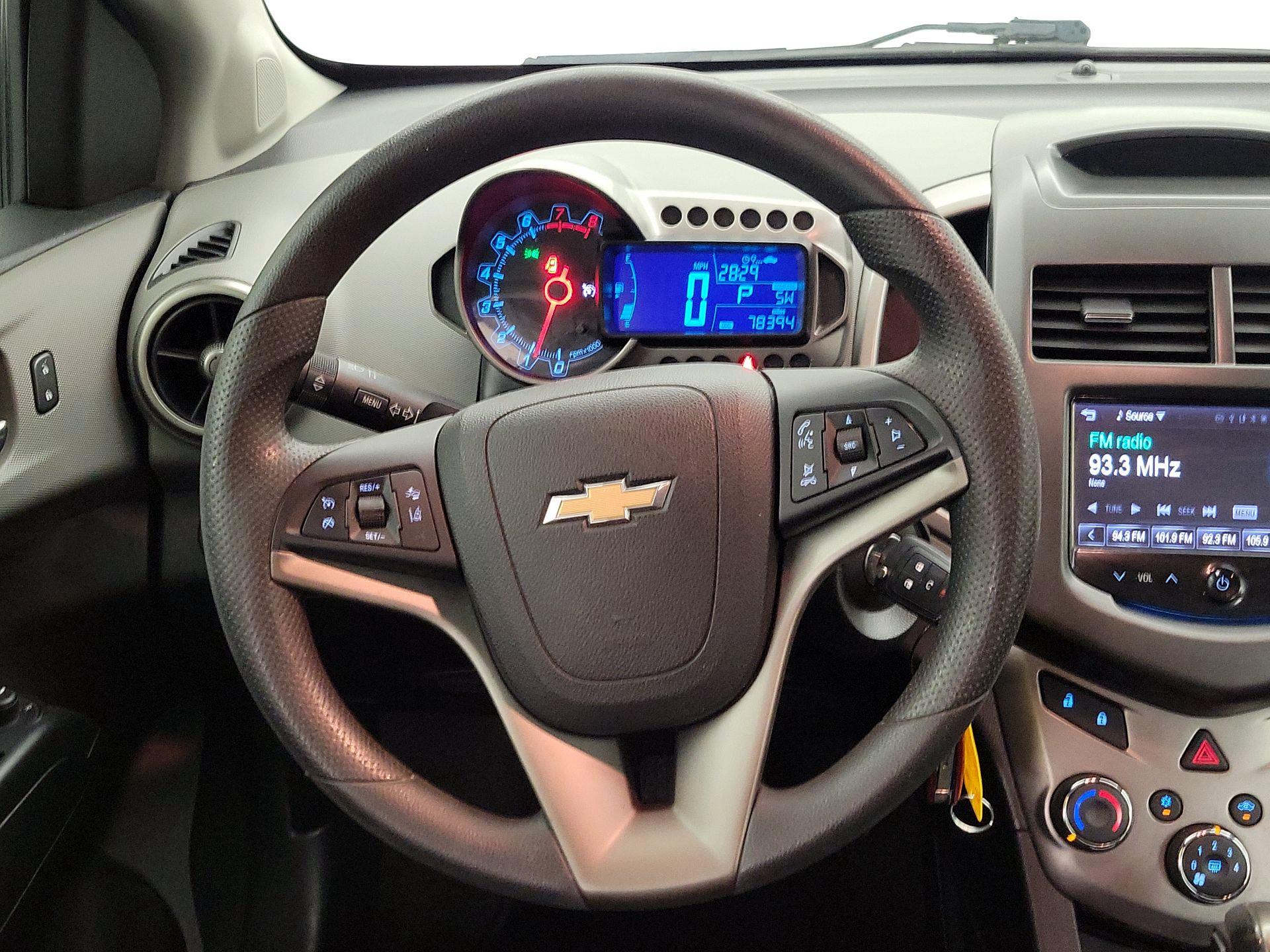 Thumbnail: 2016 Chevrolet Sonic - 10