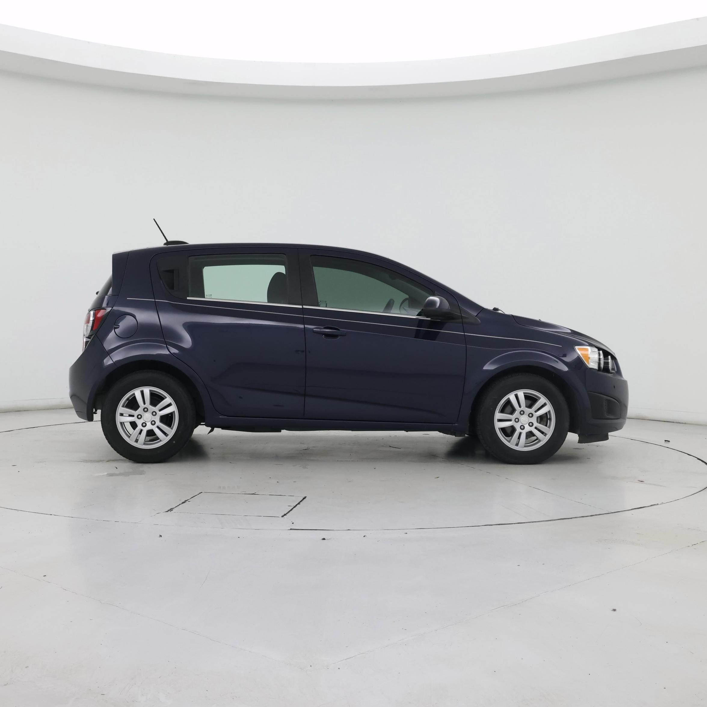 Thumbnail: 2016 Chevrolet Sonic - 7