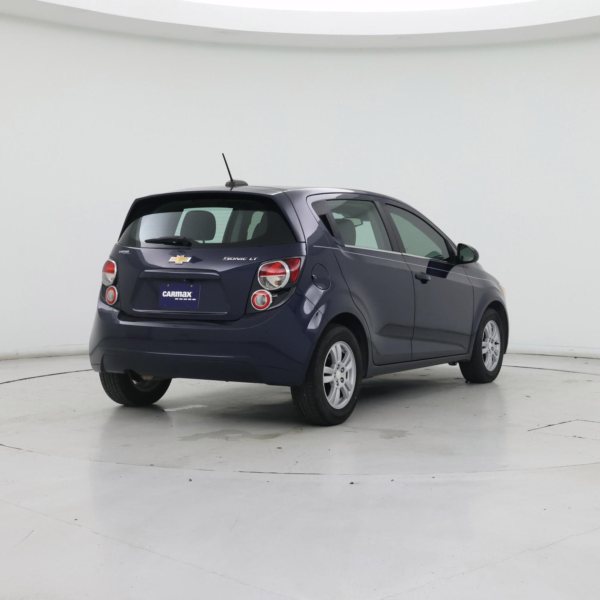 Thumbnail: 2016 Chevrolet Sonic - 8