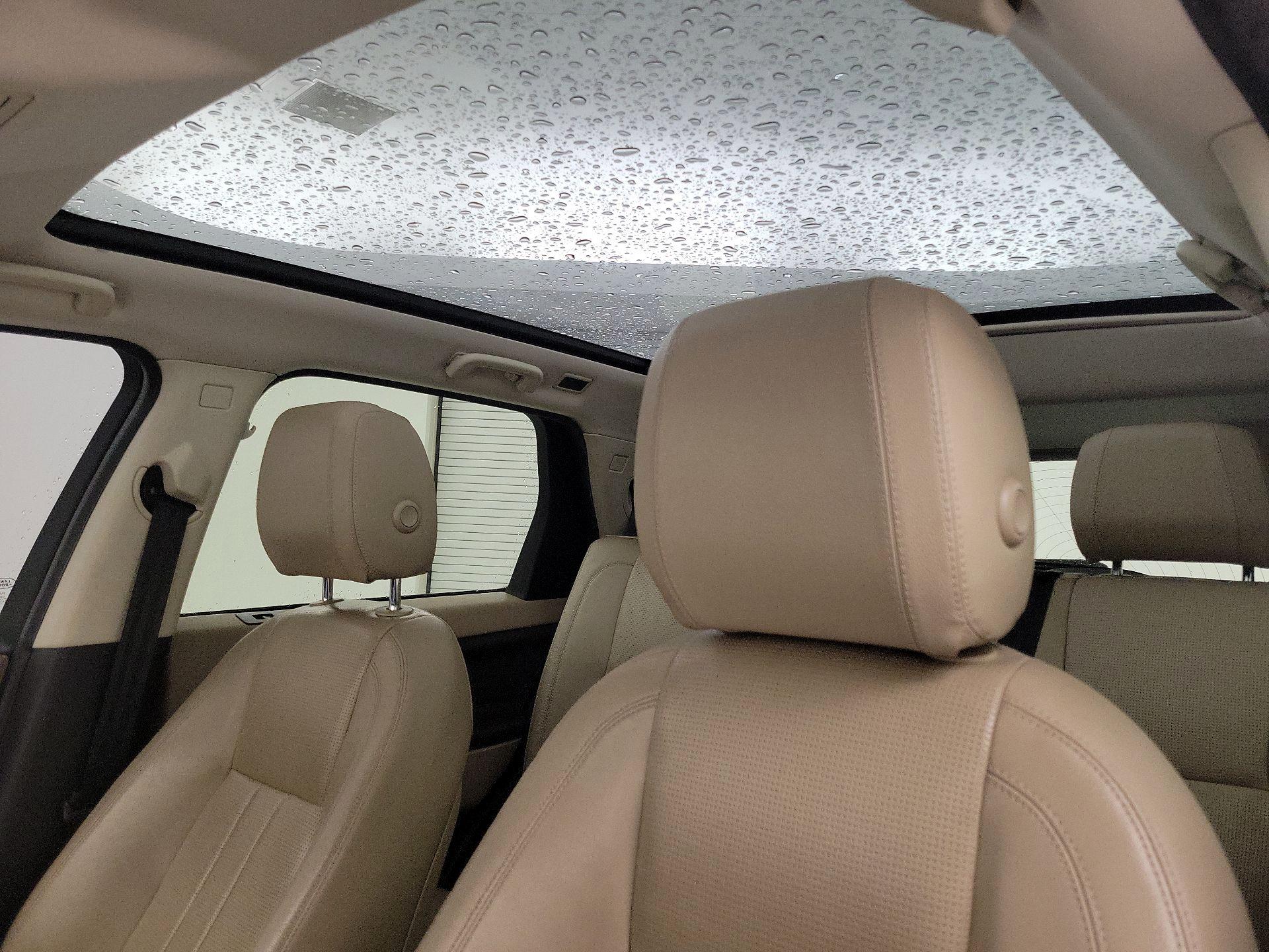 Thumbnail: 2019 Land Rover Discovery Sport - 18