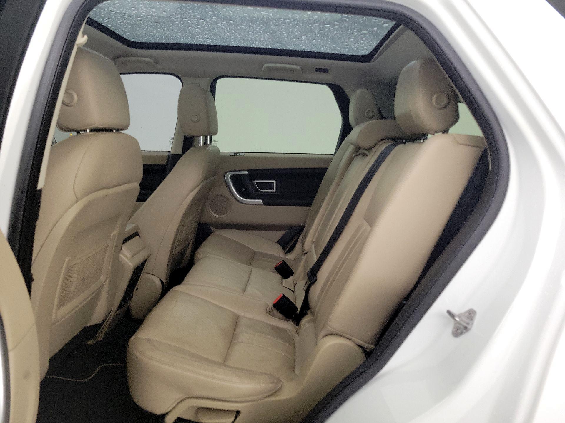 Thumbnail: 2019 Land Rover Discovery Sport - 19