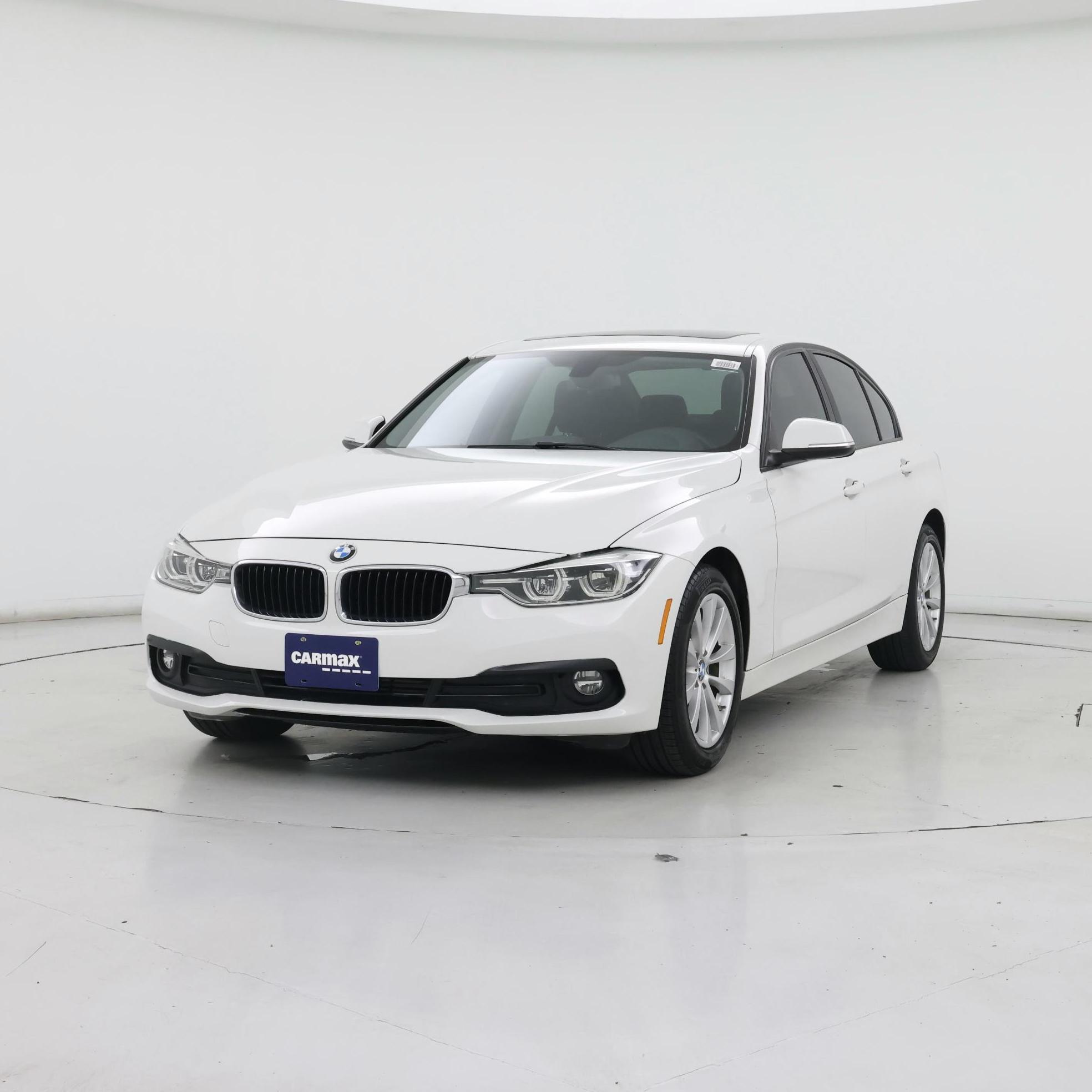 Thumbnail: 2018 BMW 3 Series - 4