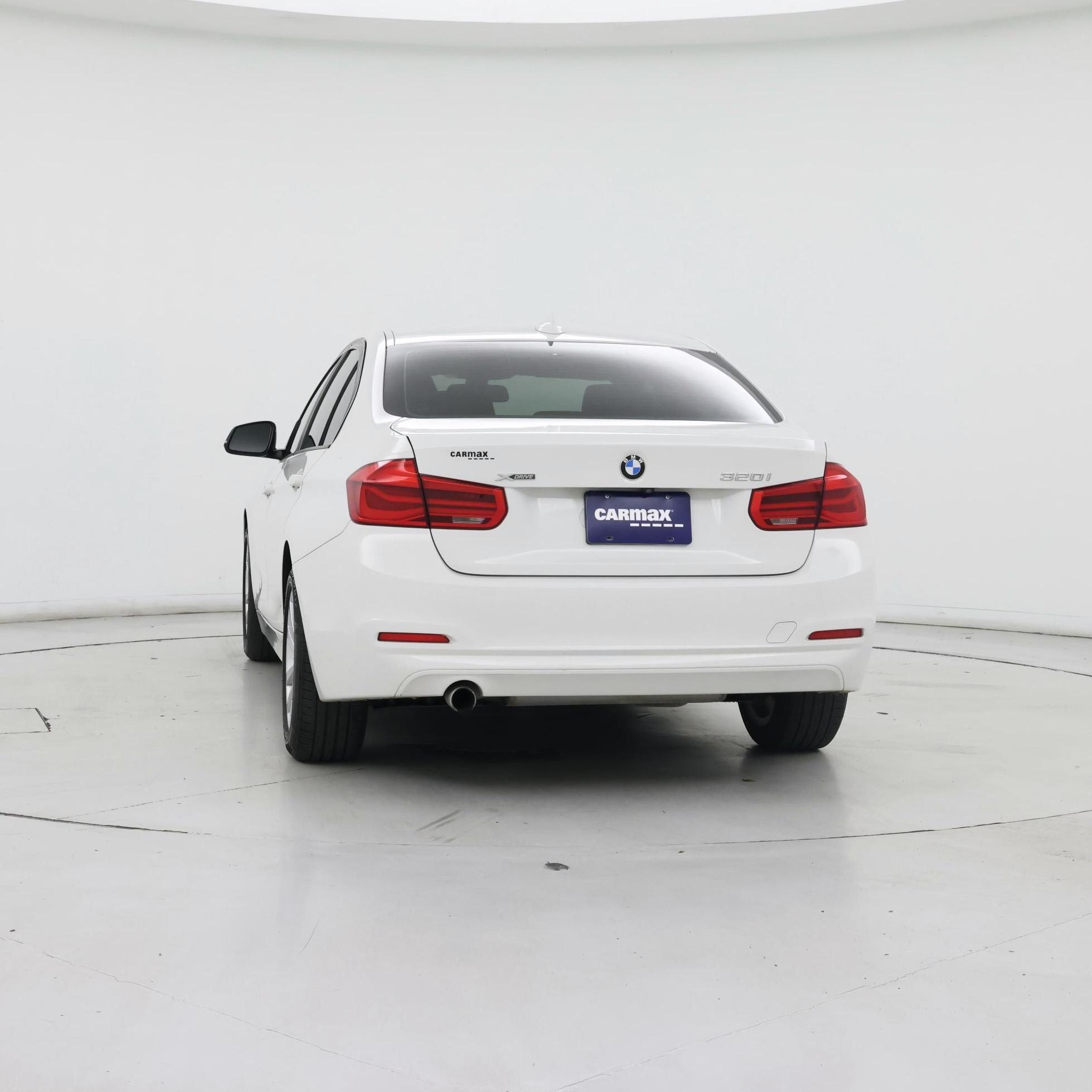 Thumbnail: 2018 BMW 3 Series - 6