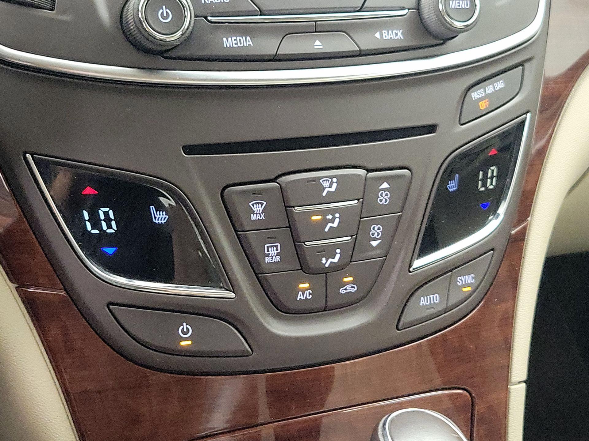 Thumbnail: 2014 Buick Regal - 16