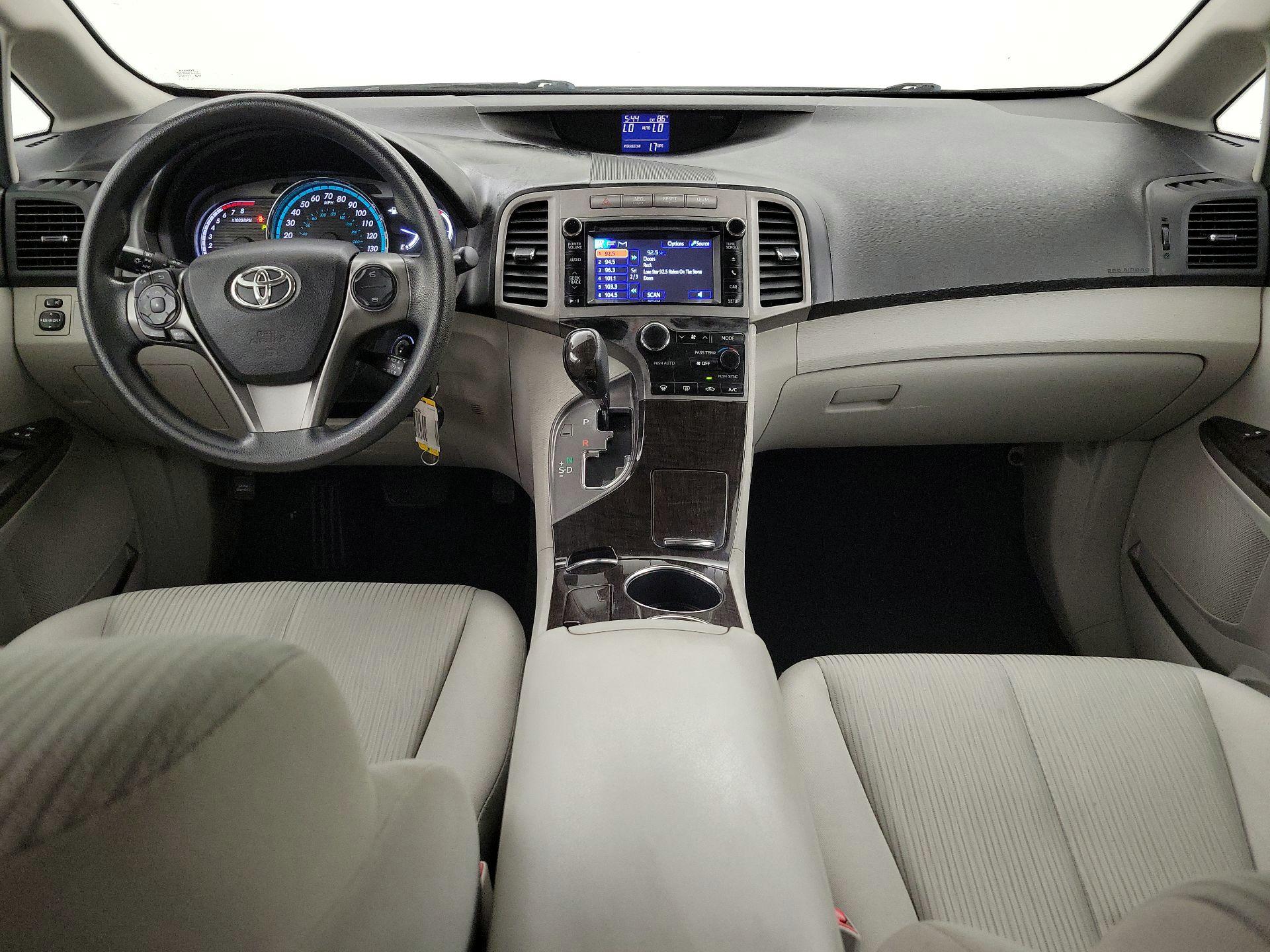 Thumbnail: 2014 Toyota Venza - 9