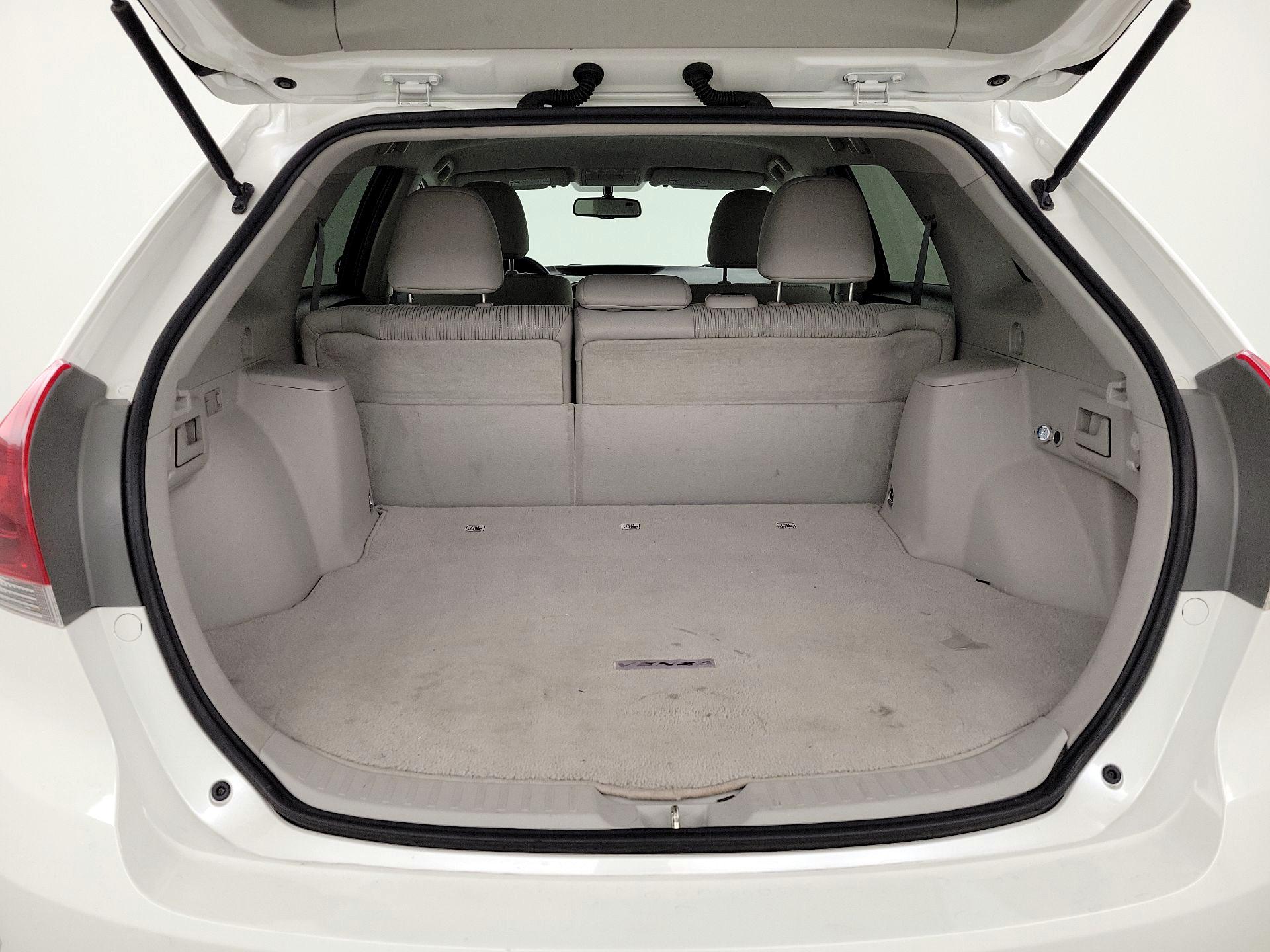Thumbnail: 2014 Toyota Venza - 18