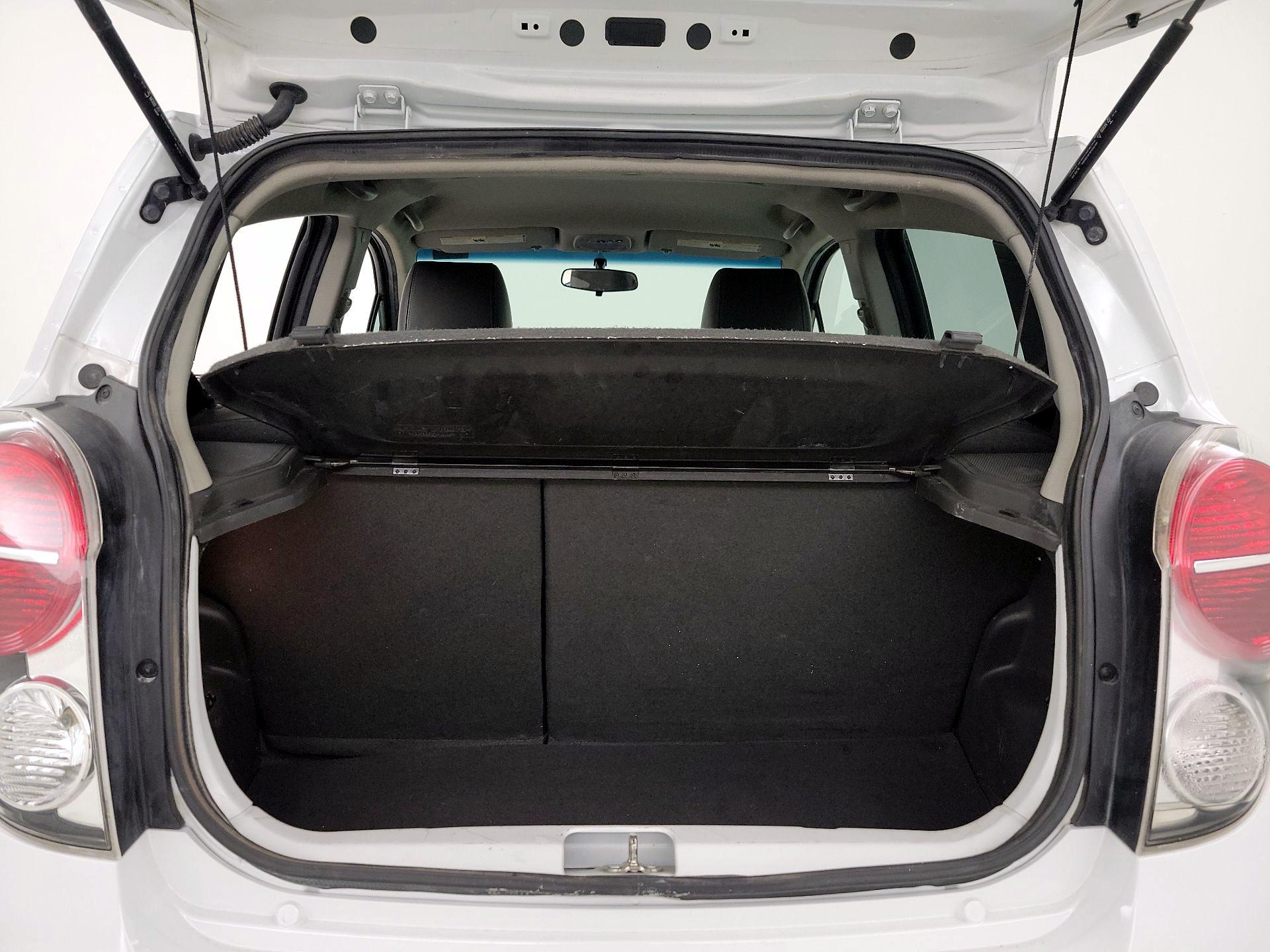 Thumbnail: 2014 Chevrolet Spark - 18