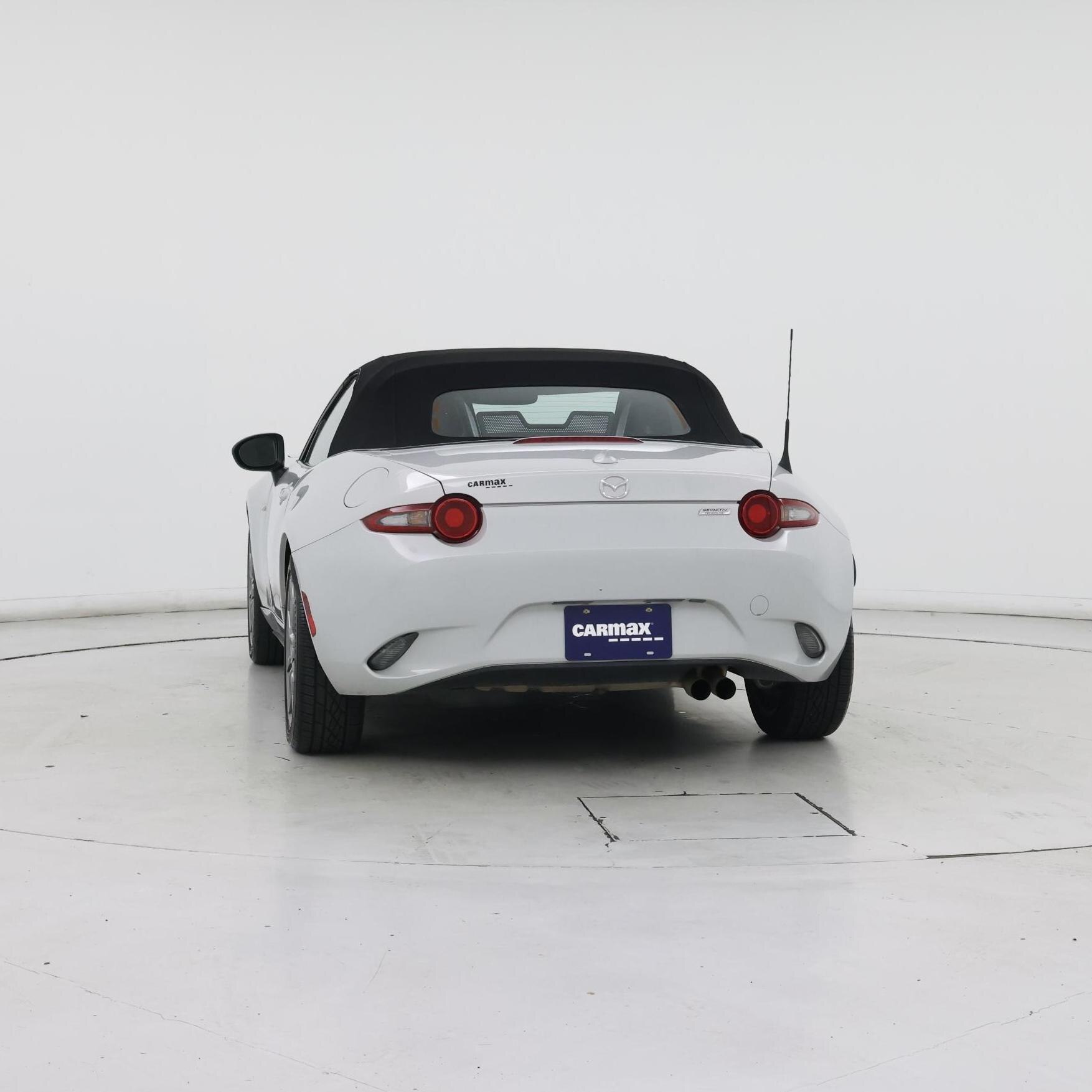 Thumbnail: 2017 Mazda MX-5 Miata - 6
