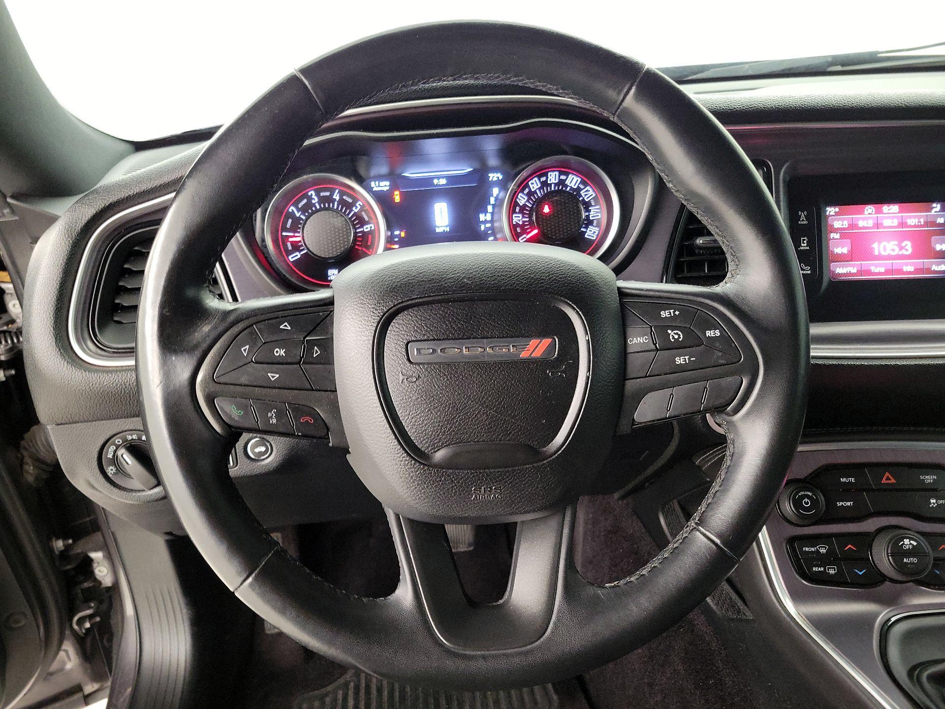 Thumbnail: 2017 Dodge Challenger - 10