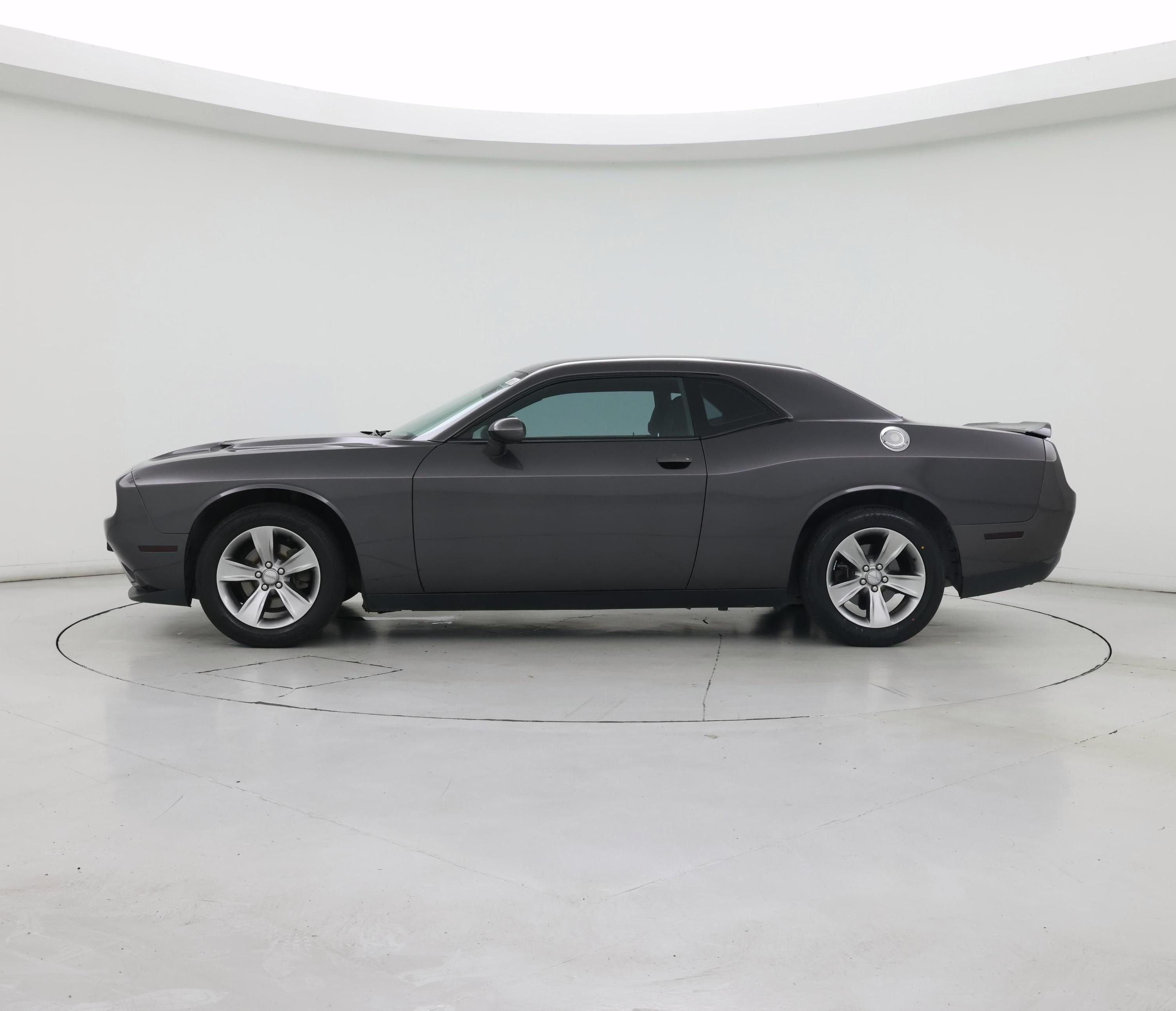 Thumbnail: 2017 Dodge Challenger - 3