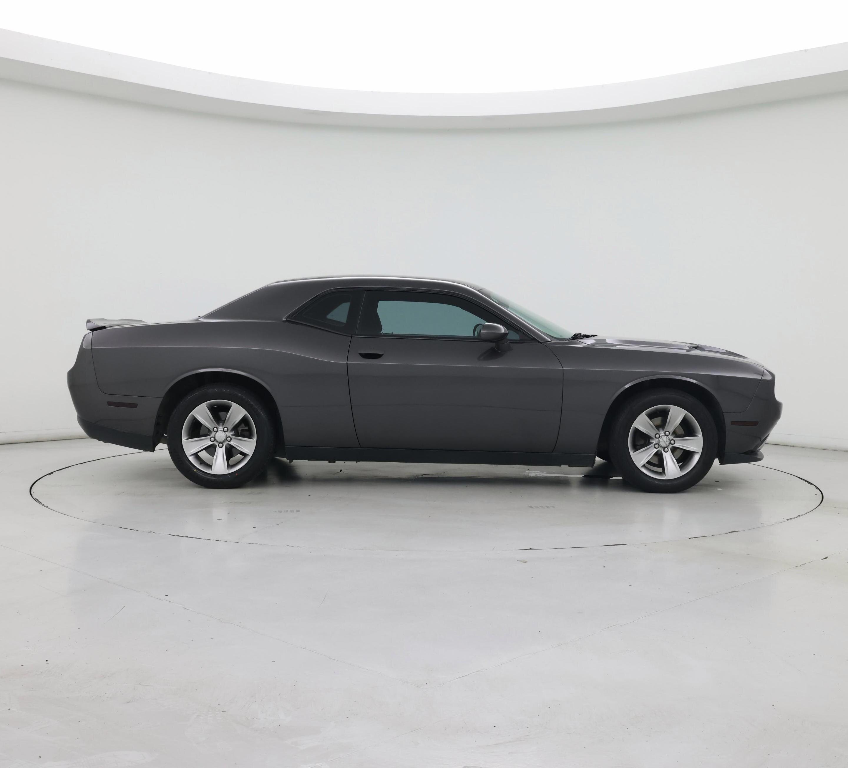 Thumbnail: 2017 Dodge Challenger - 7
