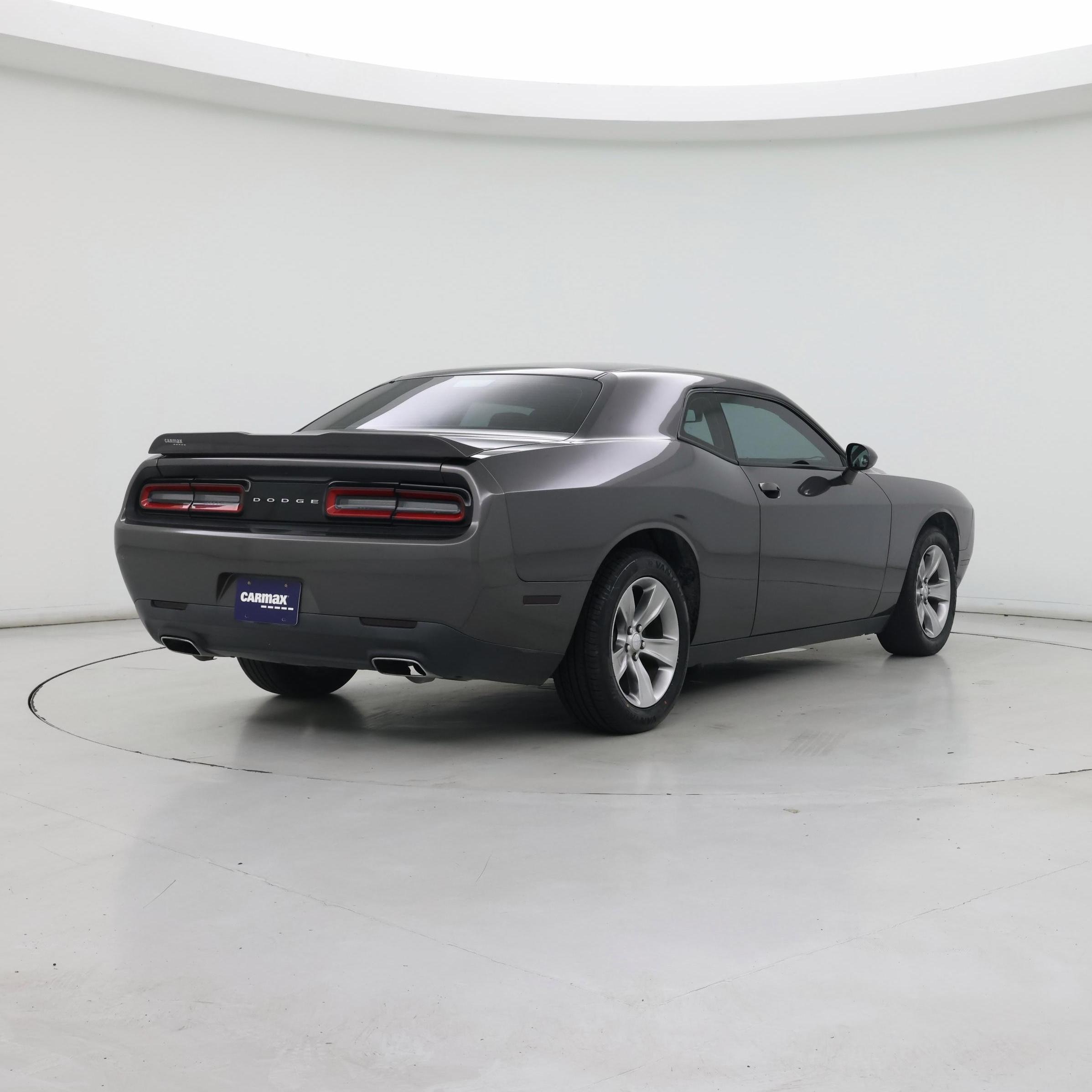 Thumbnail: 2017 Dodge Challenger - 8