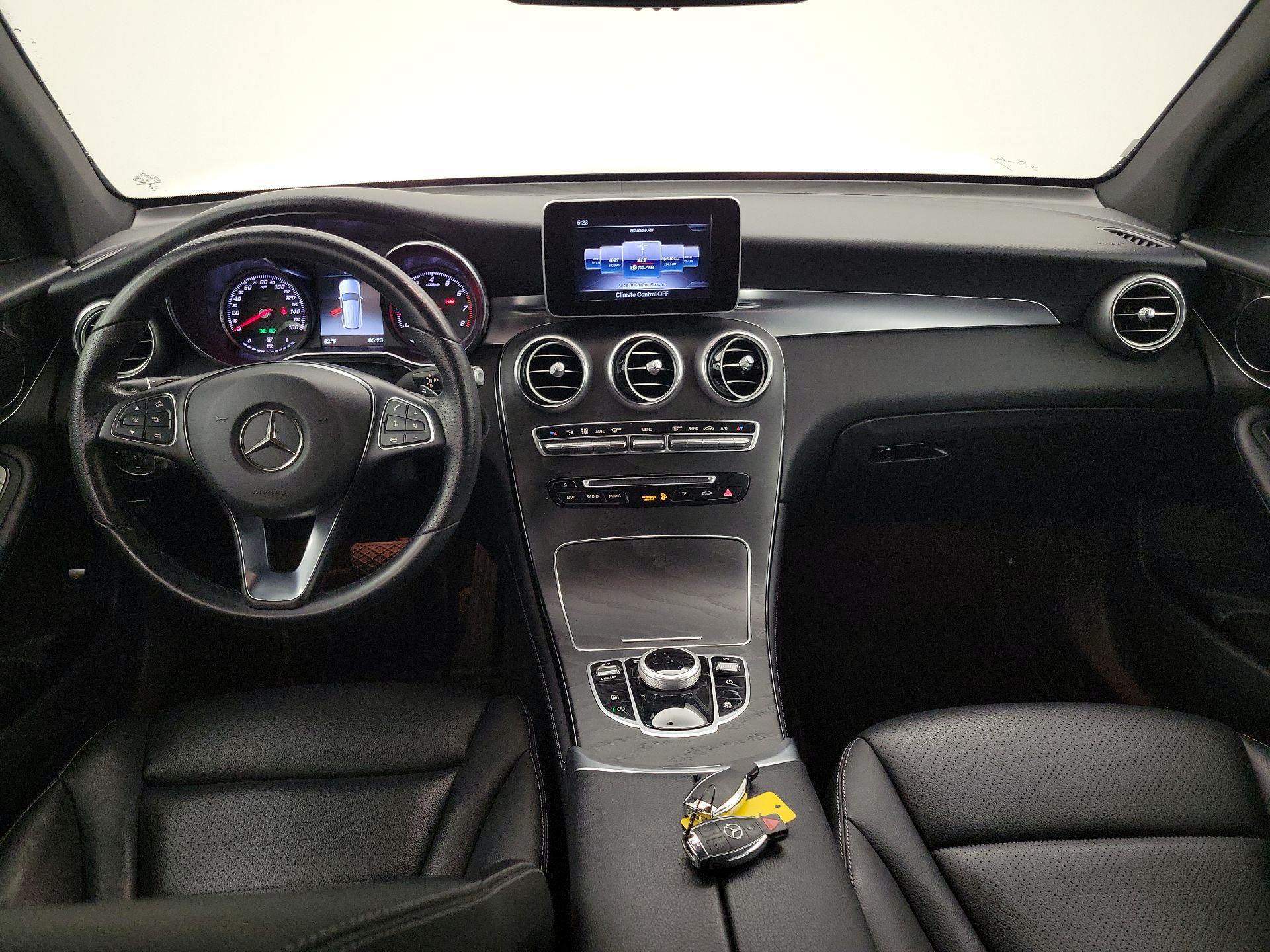 Thumbnail: 2018 Mercedes-Benz GLC - 9