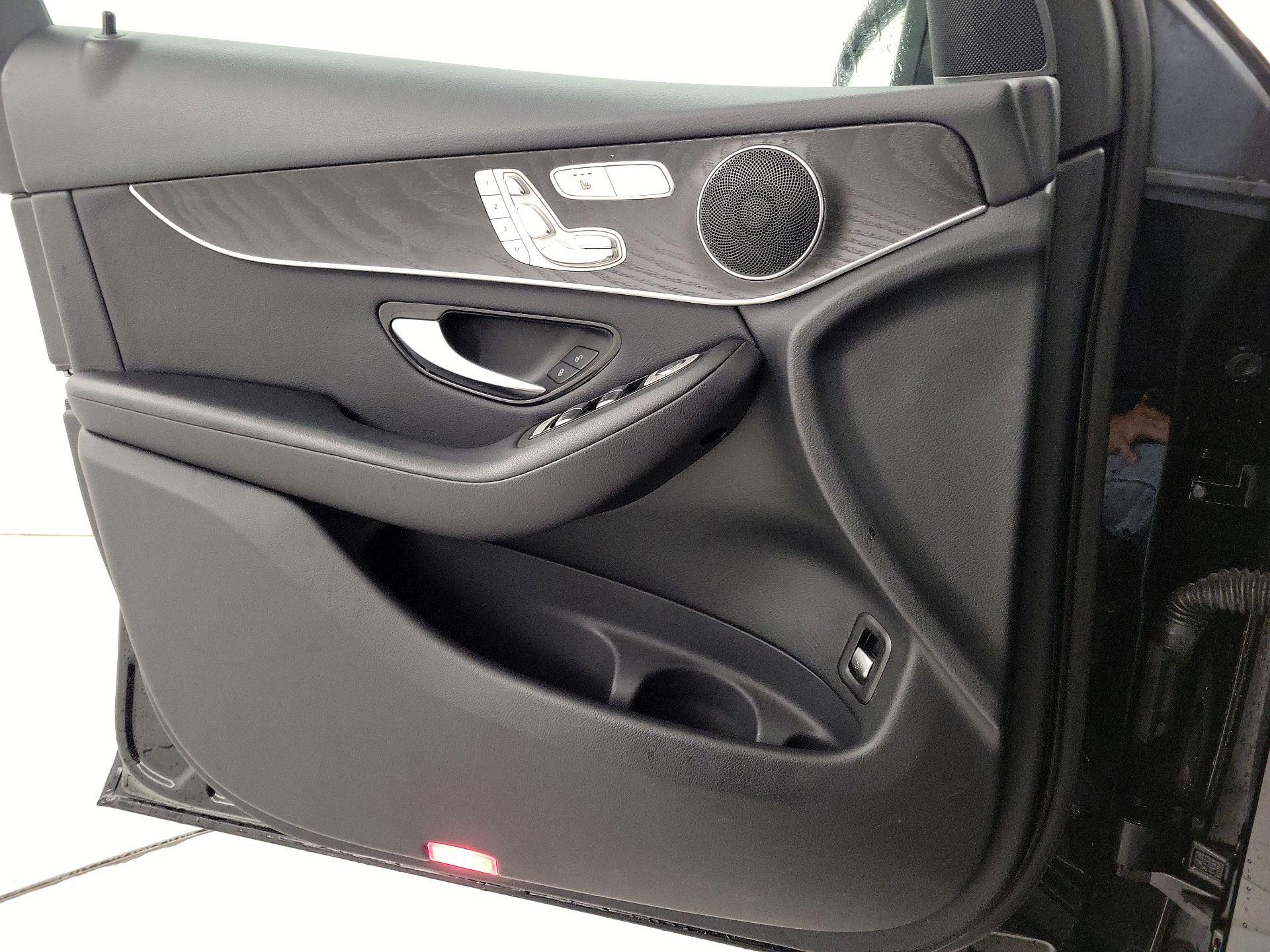 Thumbnail: 2018 Mercedes-Benz GLC - 12