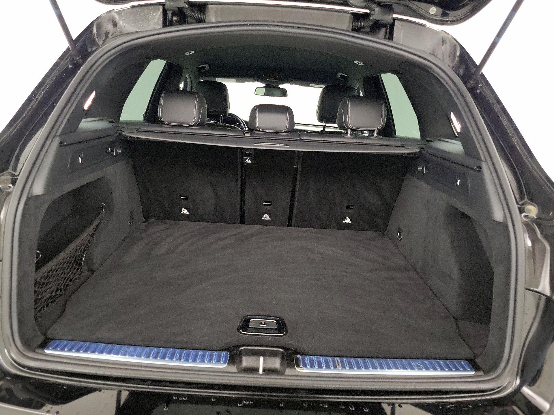 Thumbnail: 2018 Mercedes-Benz GLC - 19