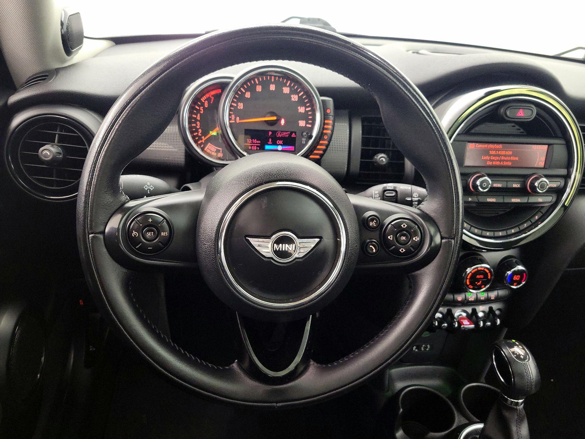 Thumbnail: 2015 MINI Cooper Hardtop - 10