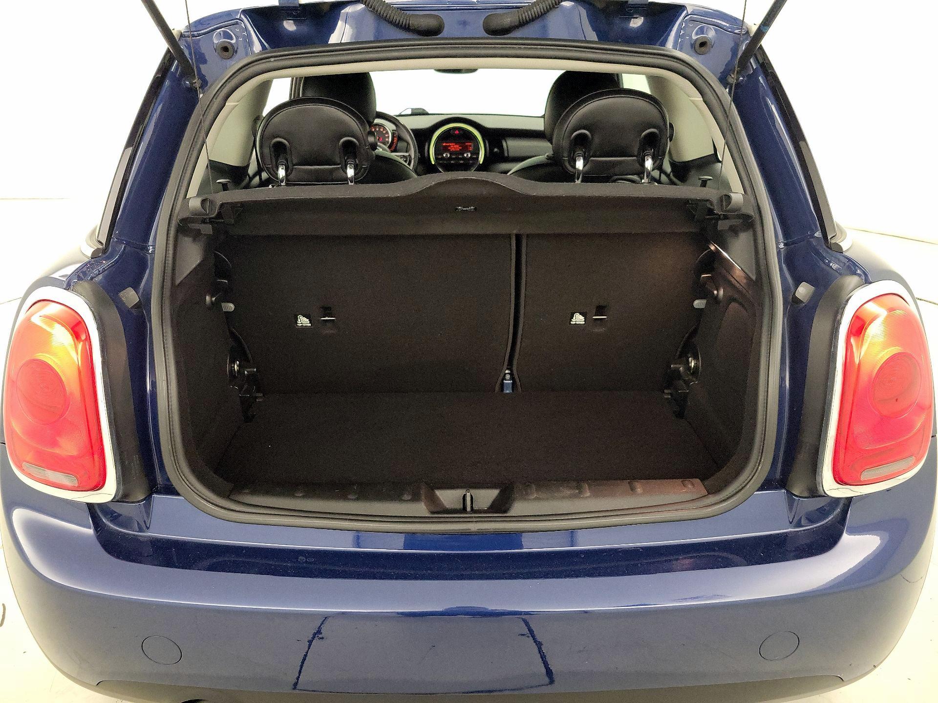 Thumbnail: 2015 MINI Cooper Hardtop - 18