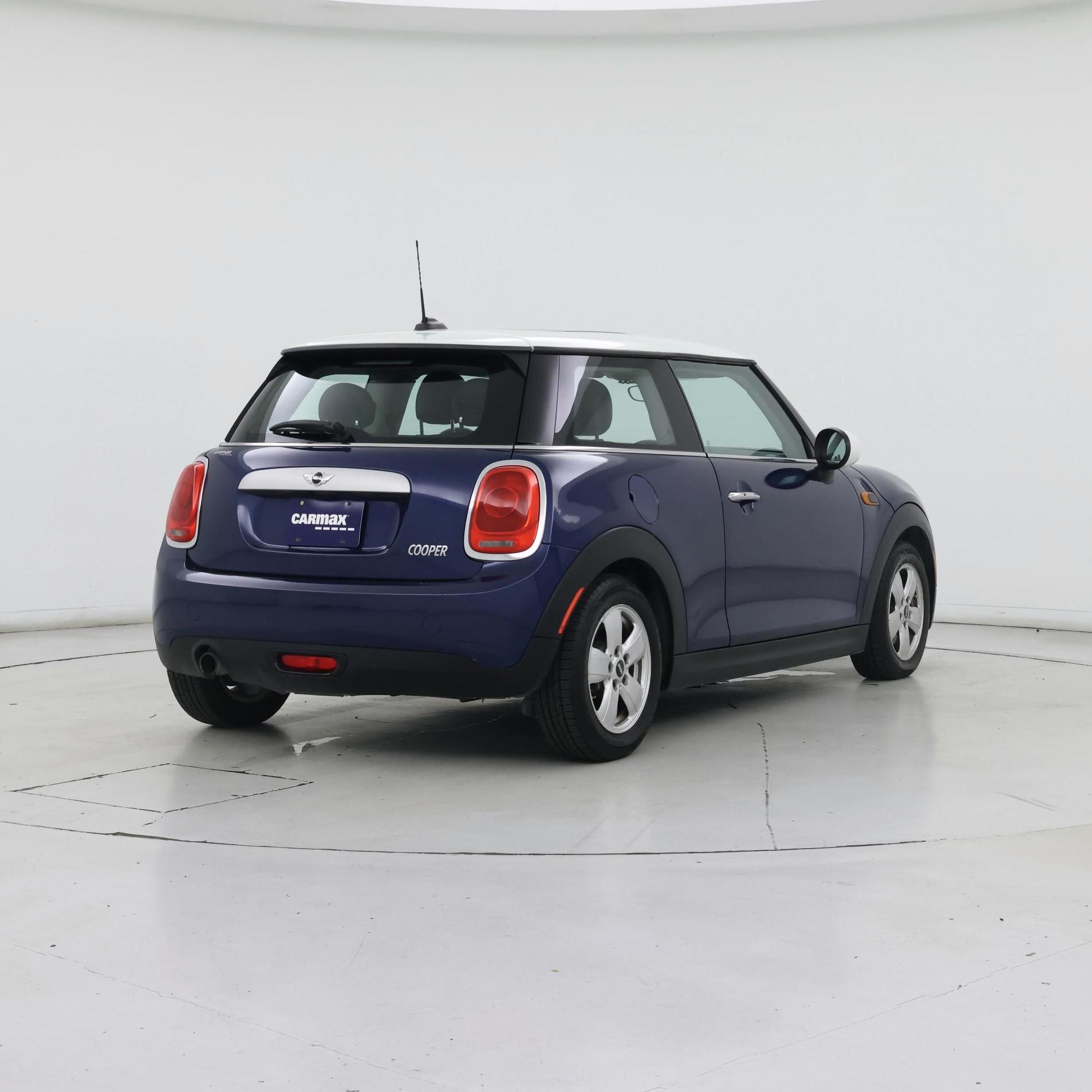 Thumbnail: 2015 MINI Cooper Hardtop - 8