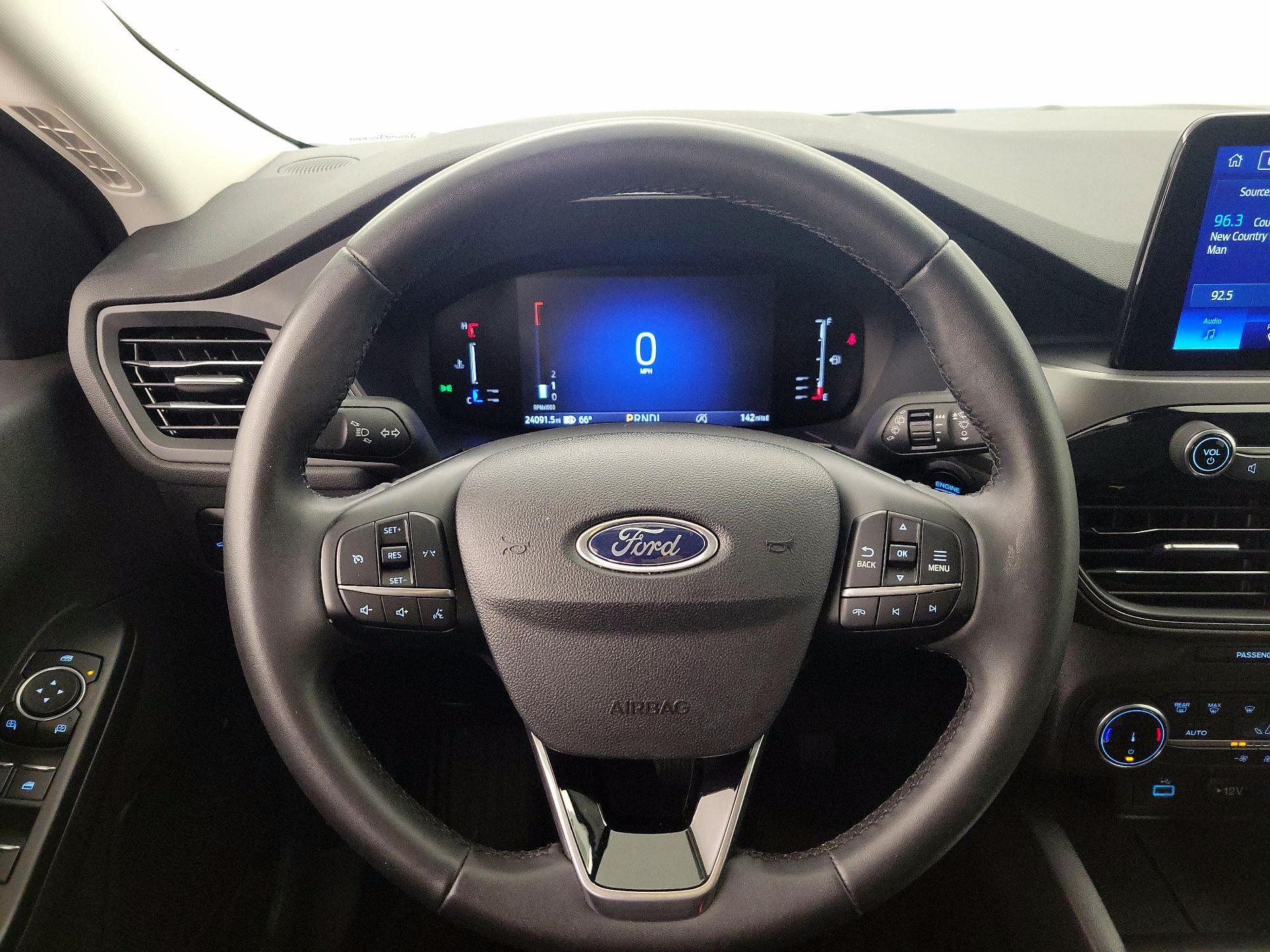 Thumbnail: 2023 Ford Escape - 10