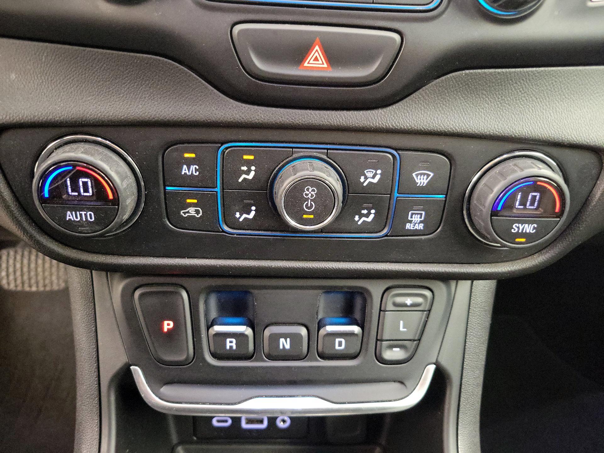 Thumbnail: 2019 GMC Terrain - 16