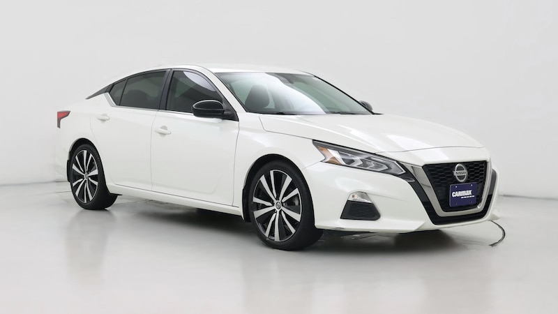 2020 Nissan Altima SR Hero Image