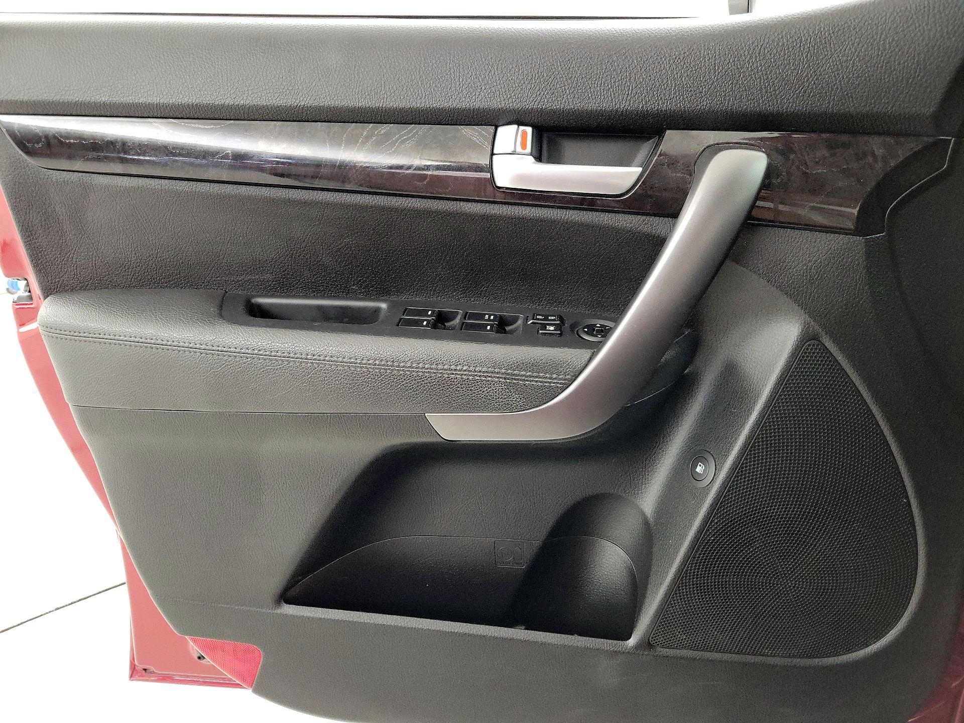 Thumbnail: 2014 Kia Sorento - 12