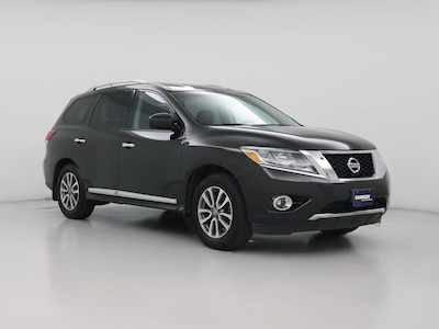 Black 2015 Nissan Pathfinder SL