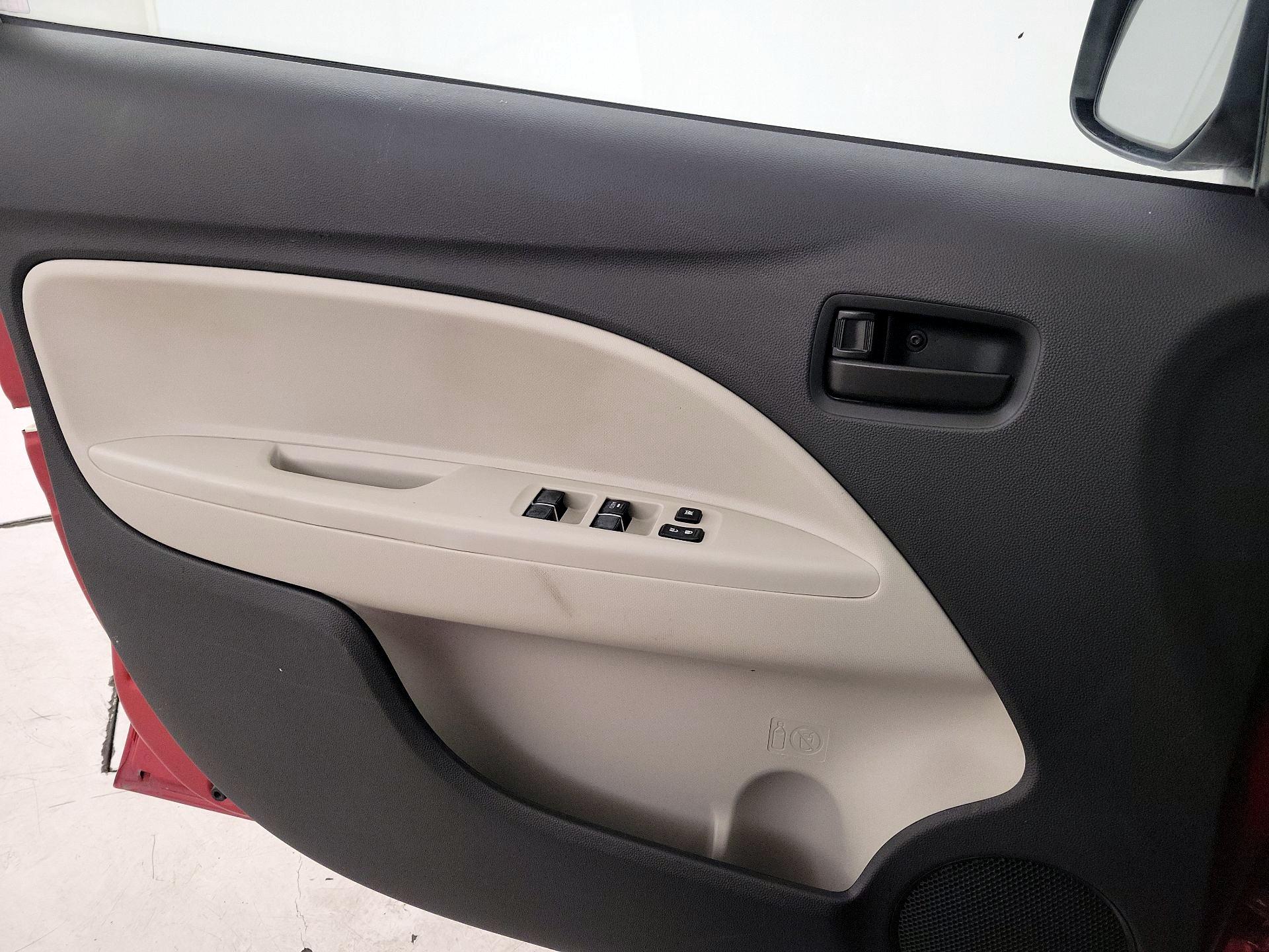 Thumbnail: 2017 Mitsubishi Mirage G4 - 12