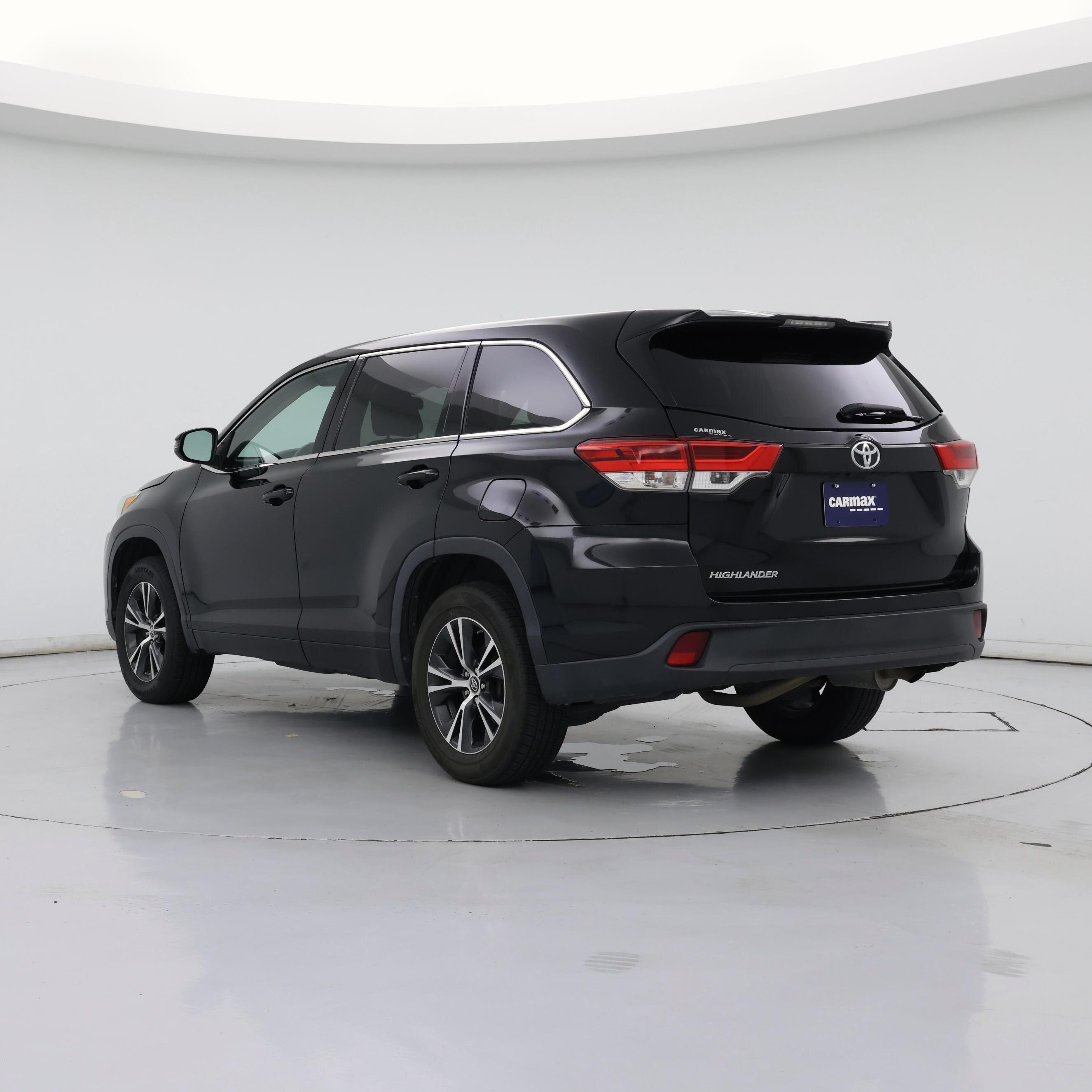 Thumbnail: 2018 Toyota Highlander - 2