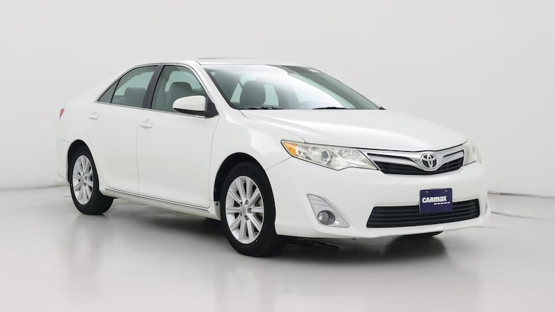 2014 Toyota Camry XLE Hero Image