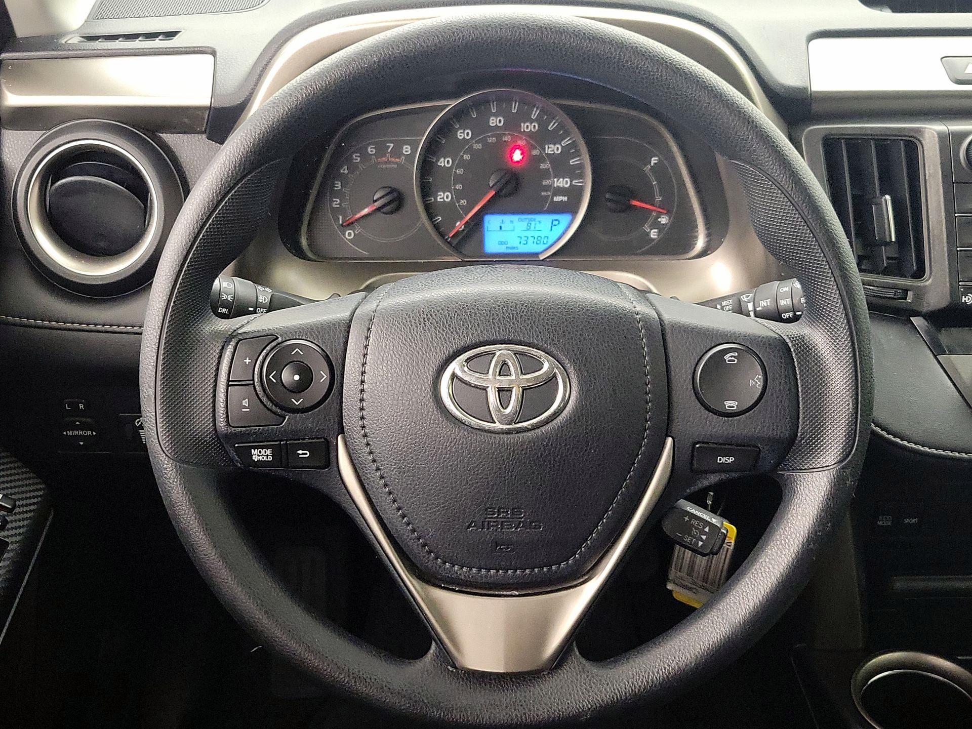 Thumbnail: 2015 Toyota RAV4 - 10