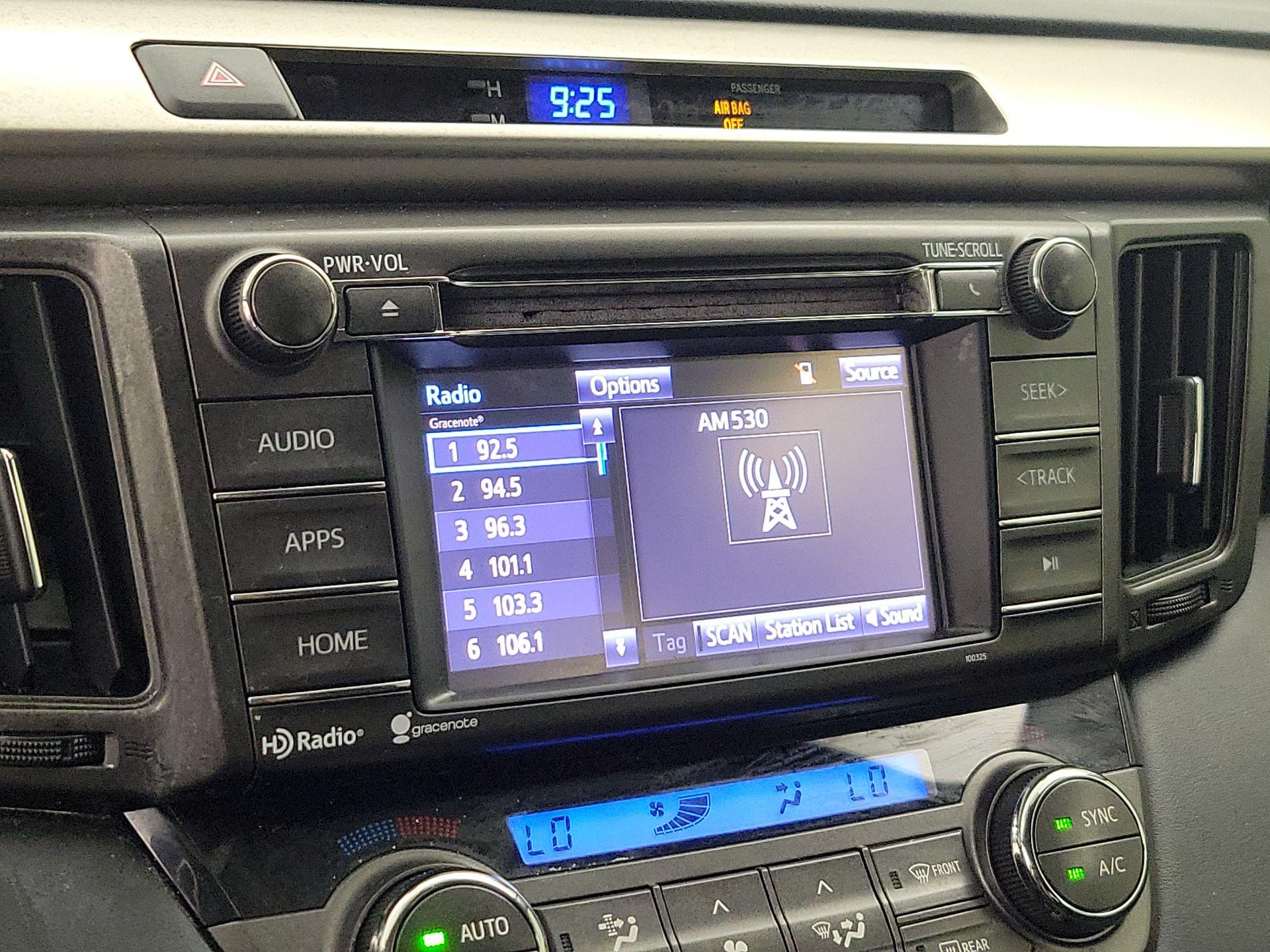 Thumbnail: 2015 Toyota RAV4 - 15