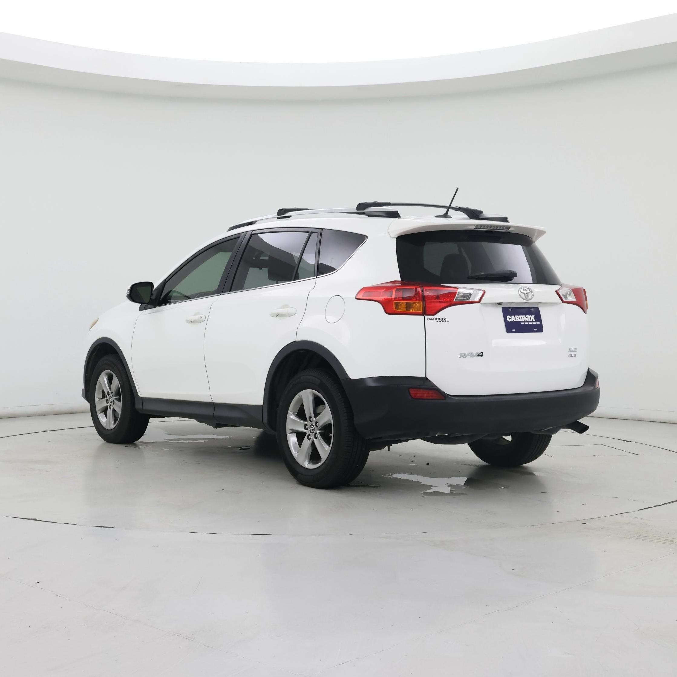 Thumbnail: 2015 Toyota RAV4 - 2