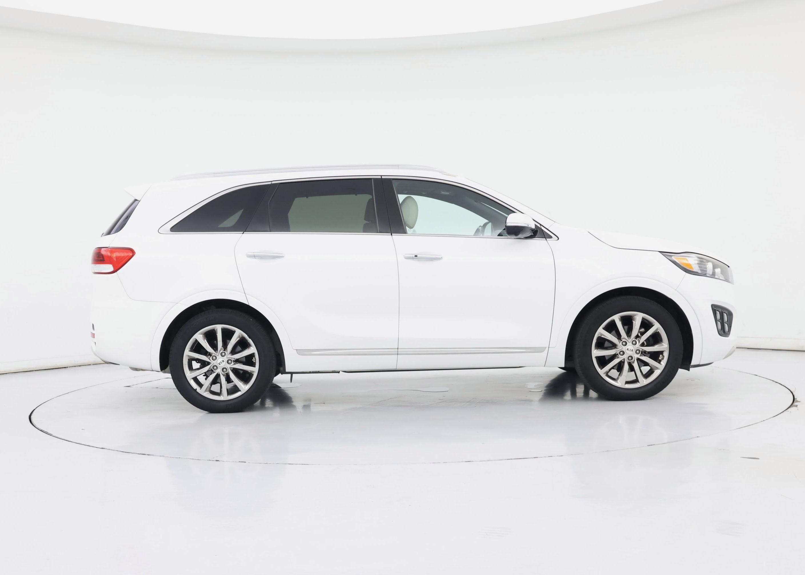 Thumbnail: 2017 Kia Sorento - 7