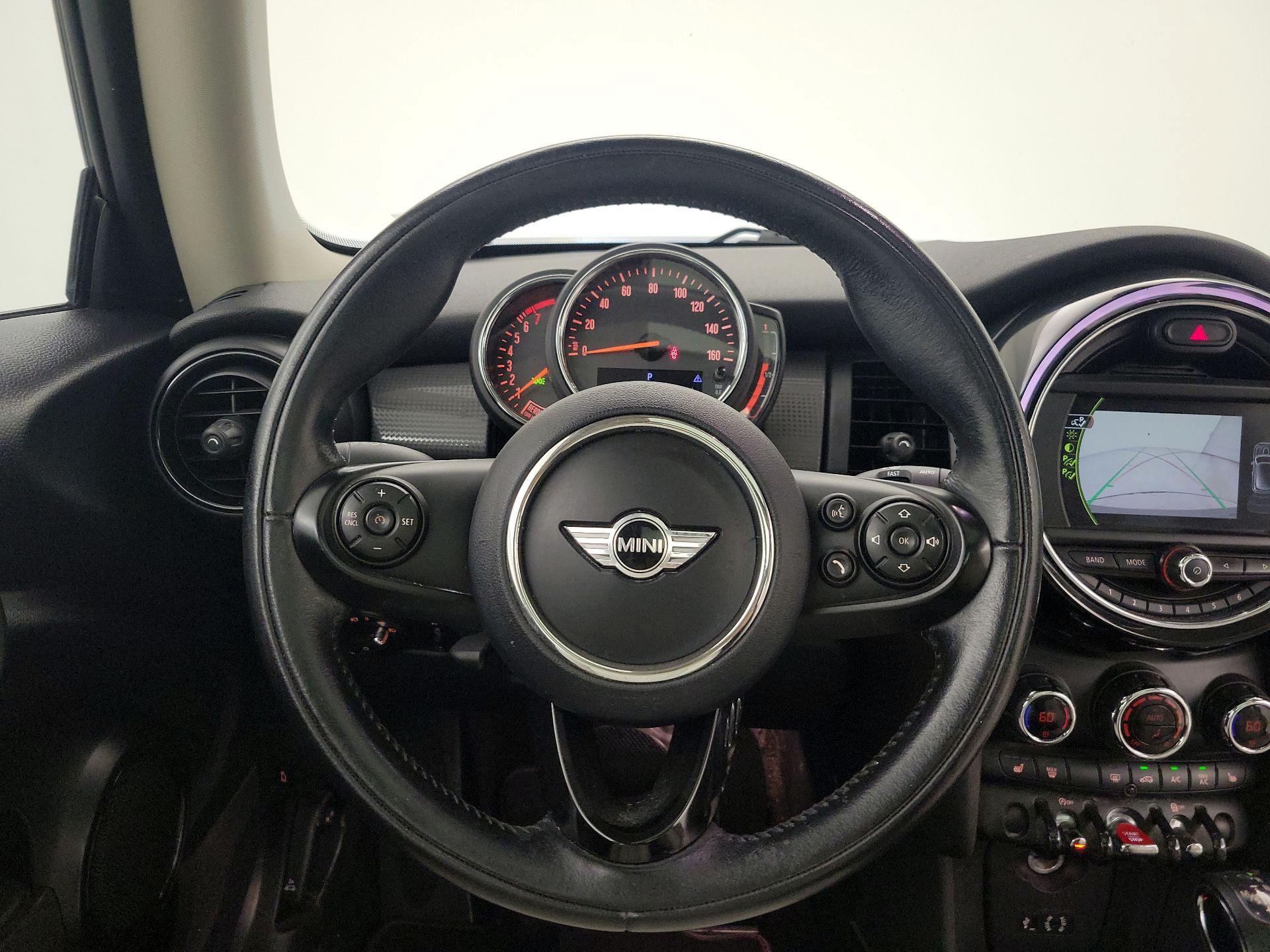 Thumbnail: 2018 MINI Cooper Hardtop - 10