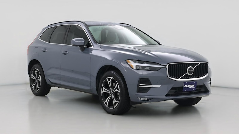 2022 Volvo XC60 B5 Momentum Hero Image