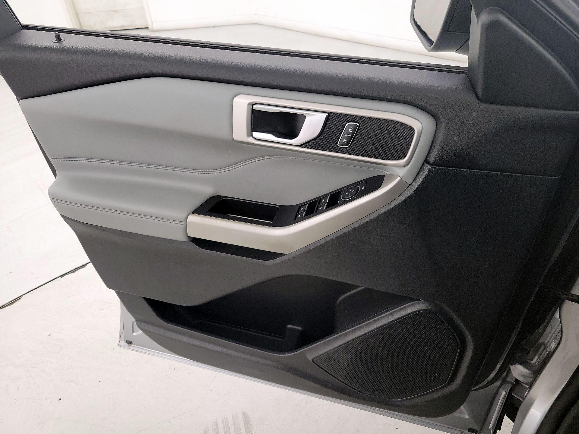 Thumbnail: 2021 Ford Explorer - 12