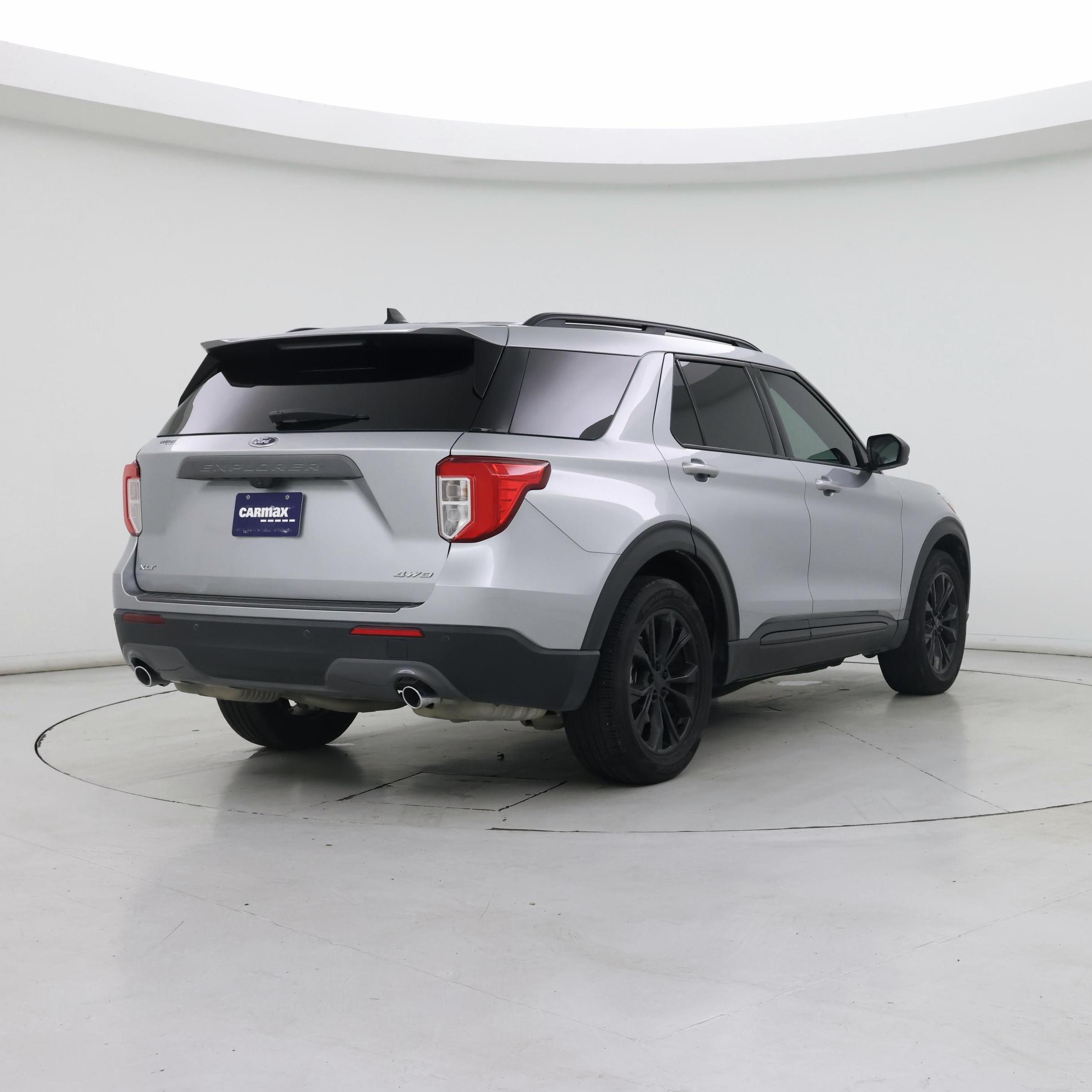Thumbnail: 2021 Ford Explorer - 8