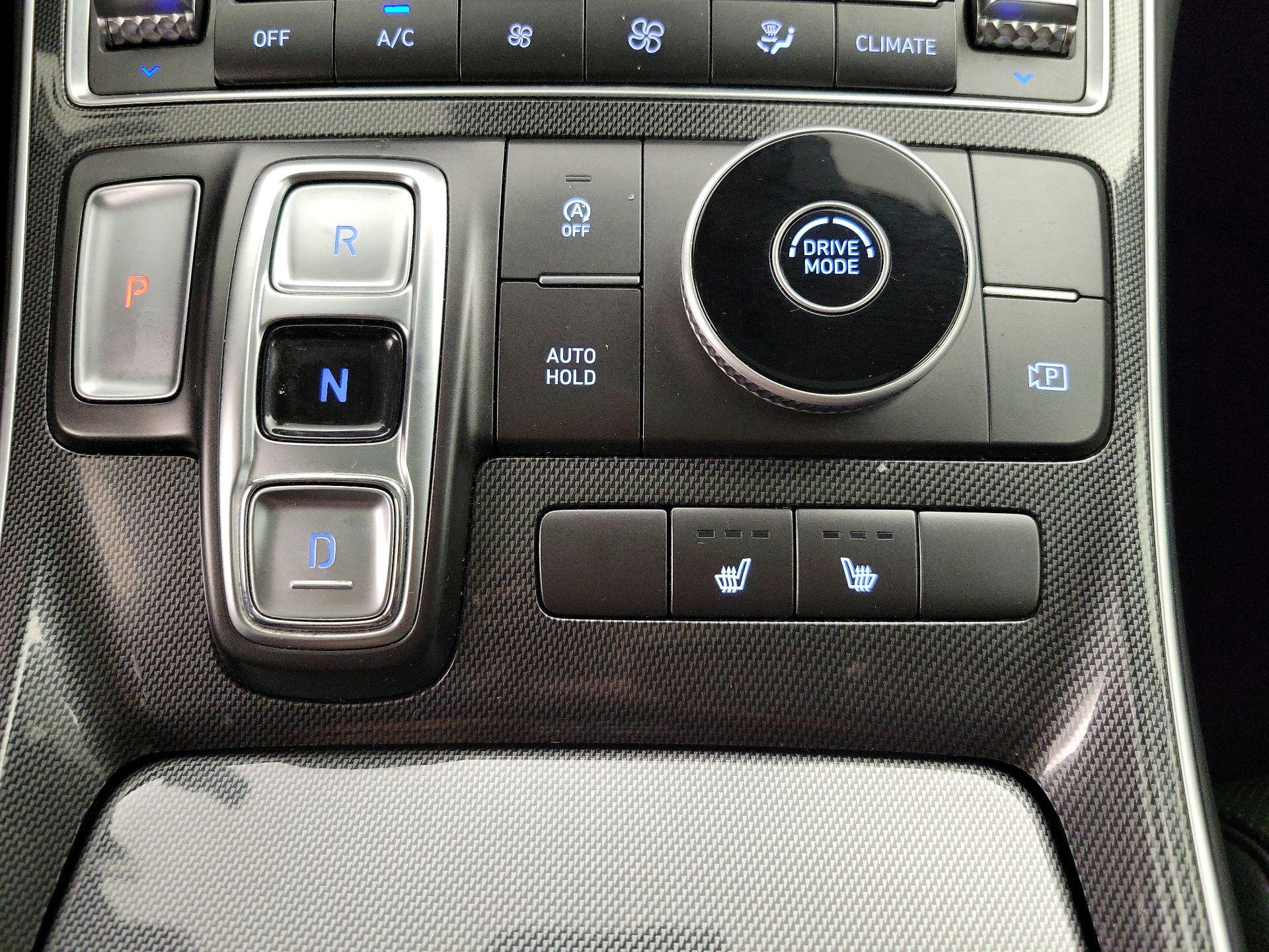 Thumbnail: 2021 Hyundai Santa Fe - 17