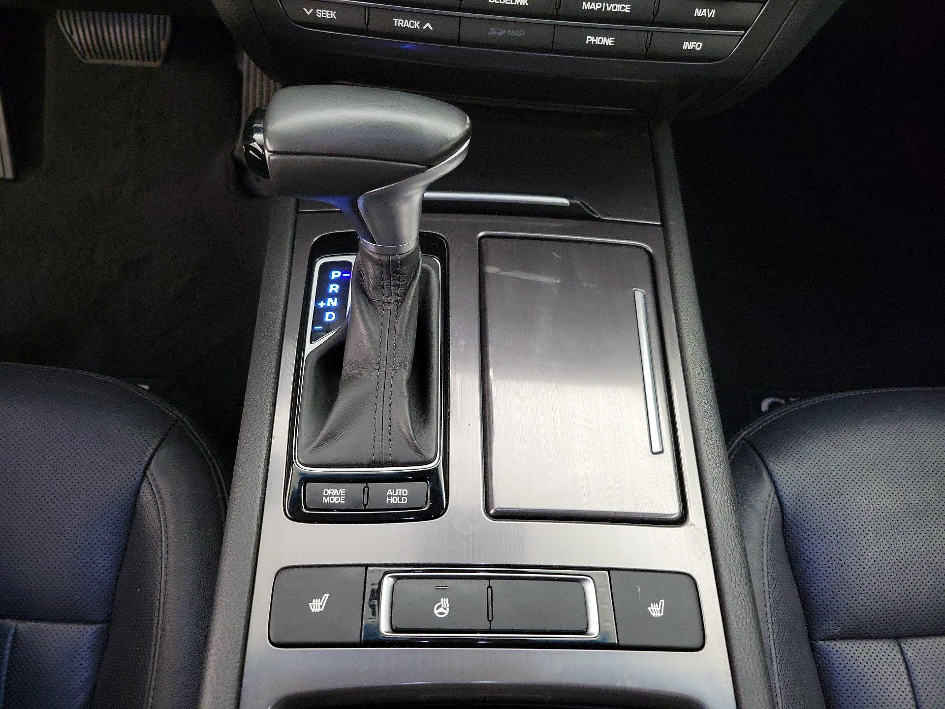 Thumbnail: 2018 Genesis G80 - 17