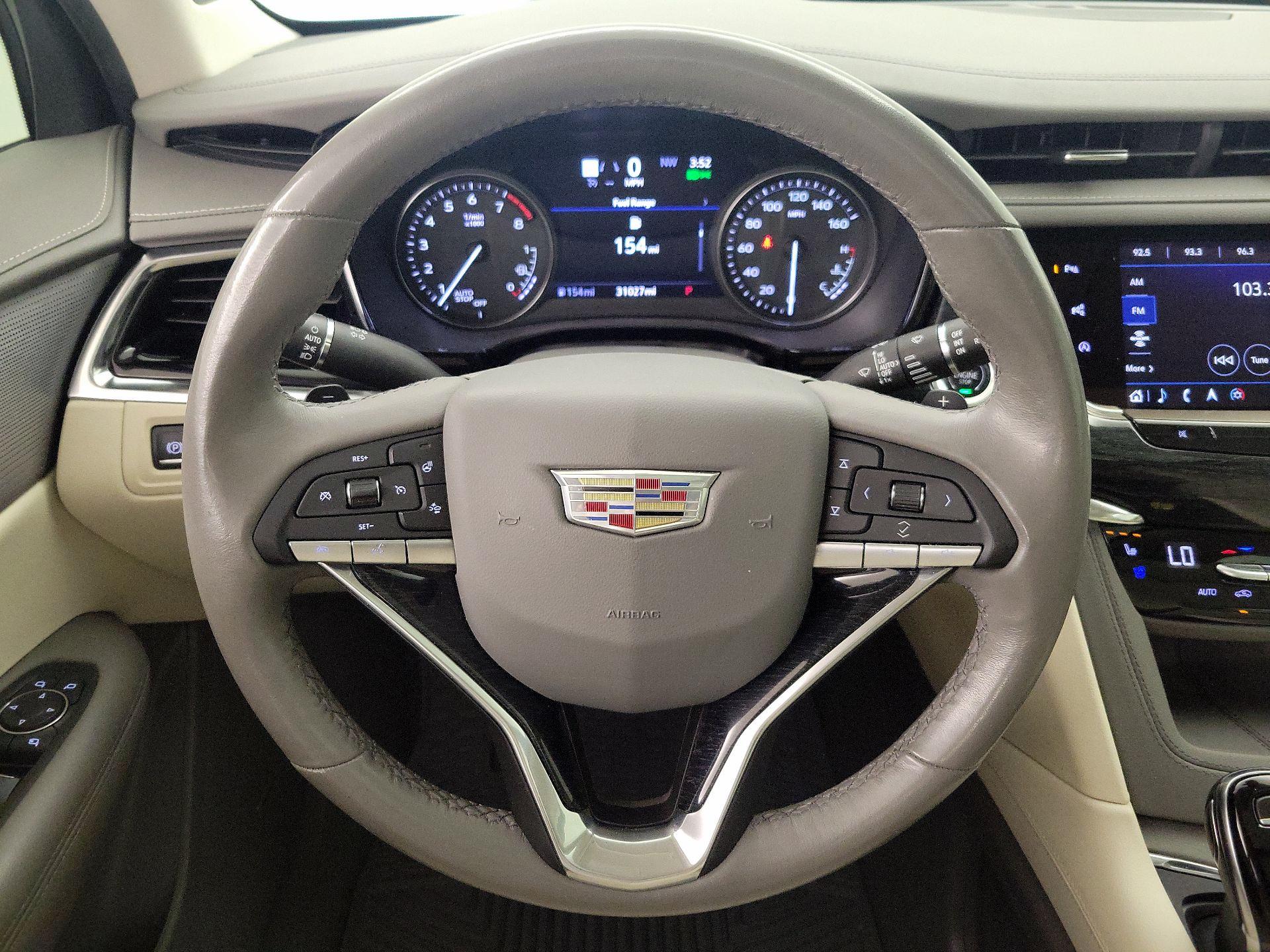 Thumbnail: 2022 Cadillac XT6 - 10