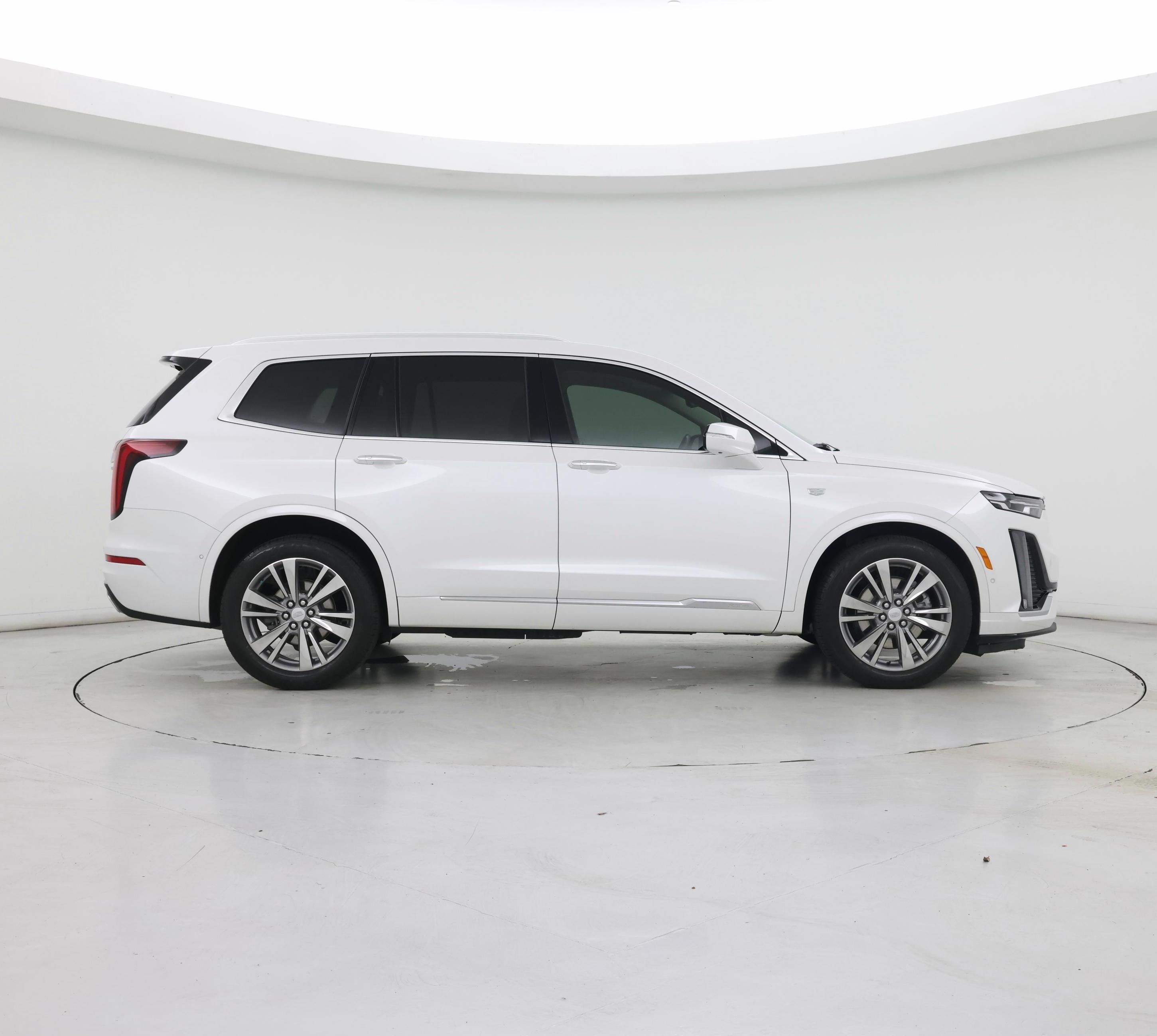 Thumbnail: 2022 Cadillac XT6 - 7