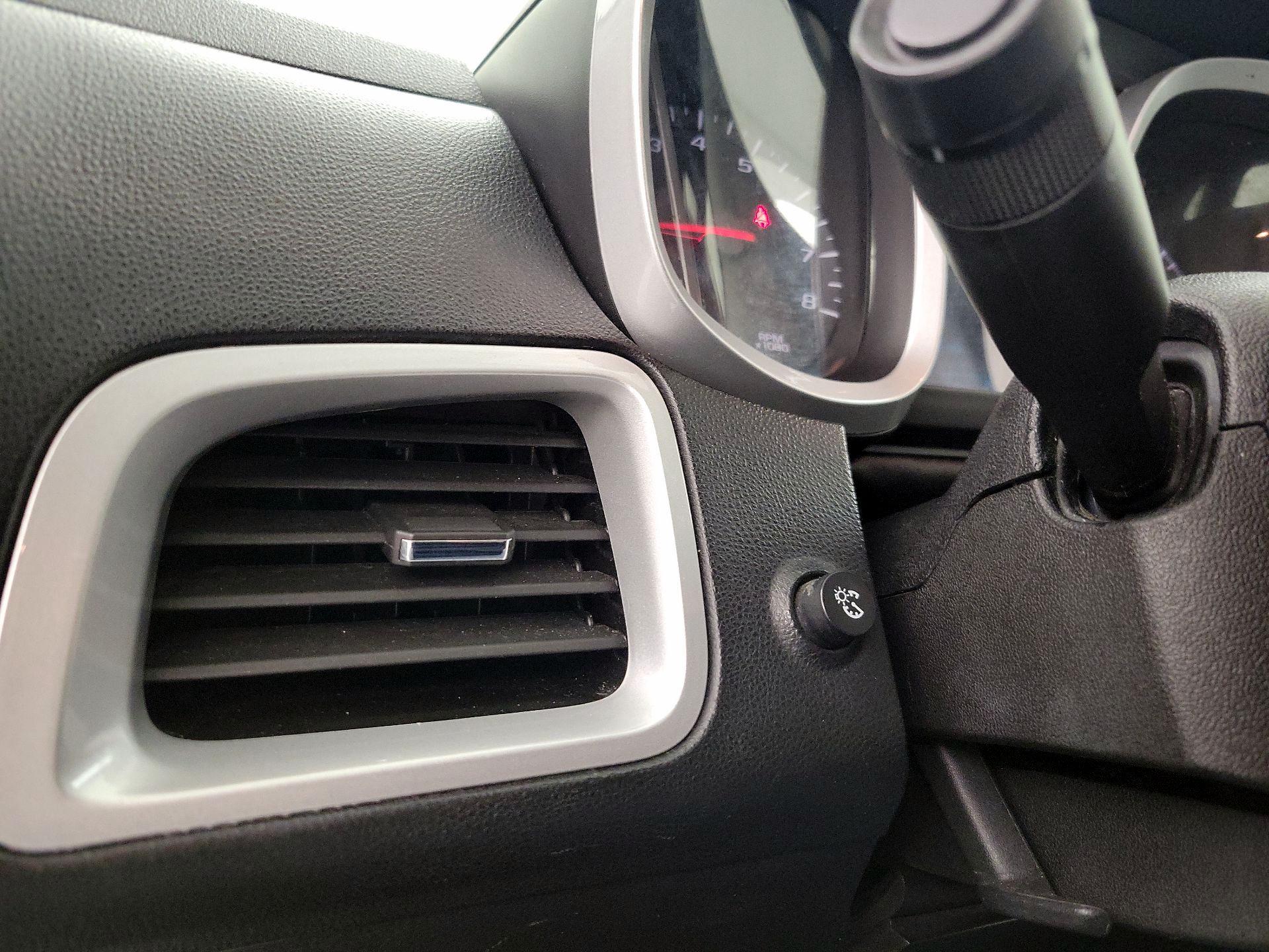 Thumbnail: 2015 Chevrolet Equinox - 13