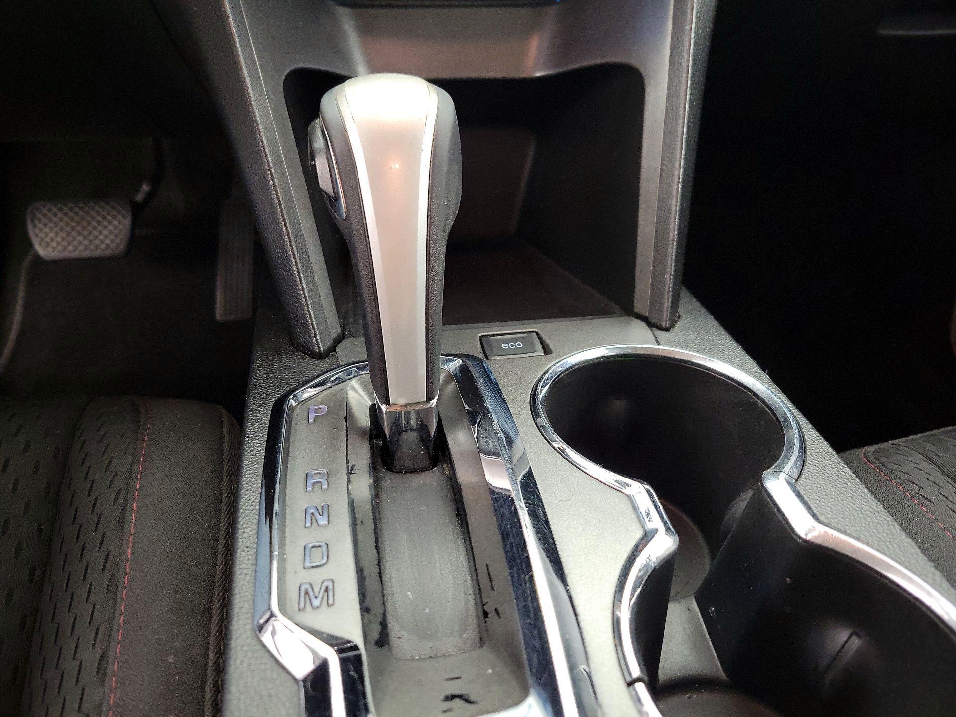 Thumbnail: 2015 Chevrolet Equinox - 16