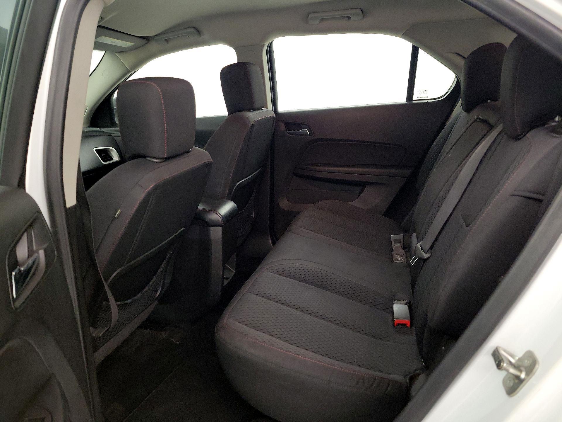 Thumbnail: 2015 Chevrolet Equinox - 17